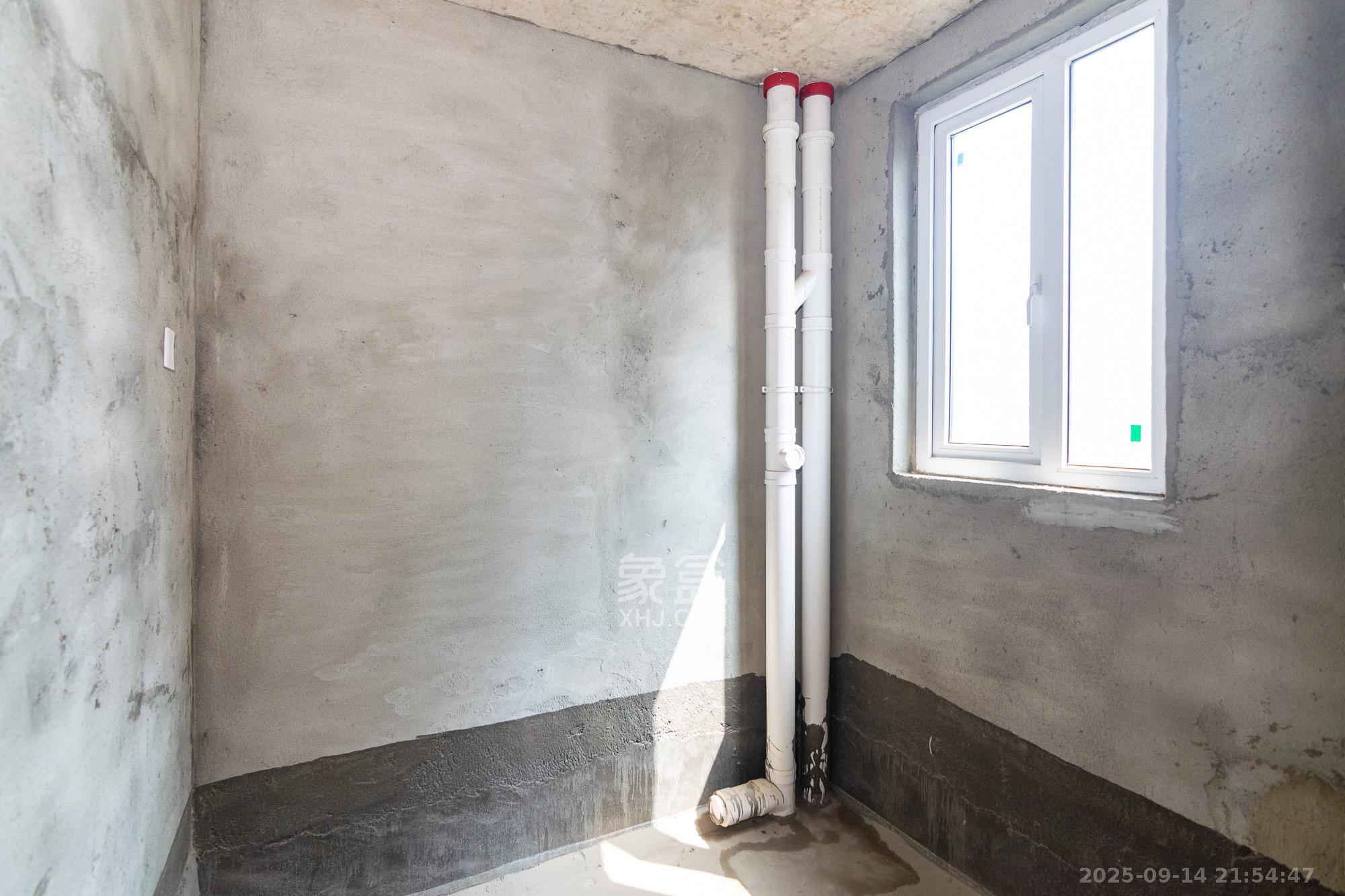 富兴悦府(富兴学府名邸) 4室2厅2卫 73.0万 富兴悦府(富兴学府名邸) 4室2厅2卫 73.0万卫生间