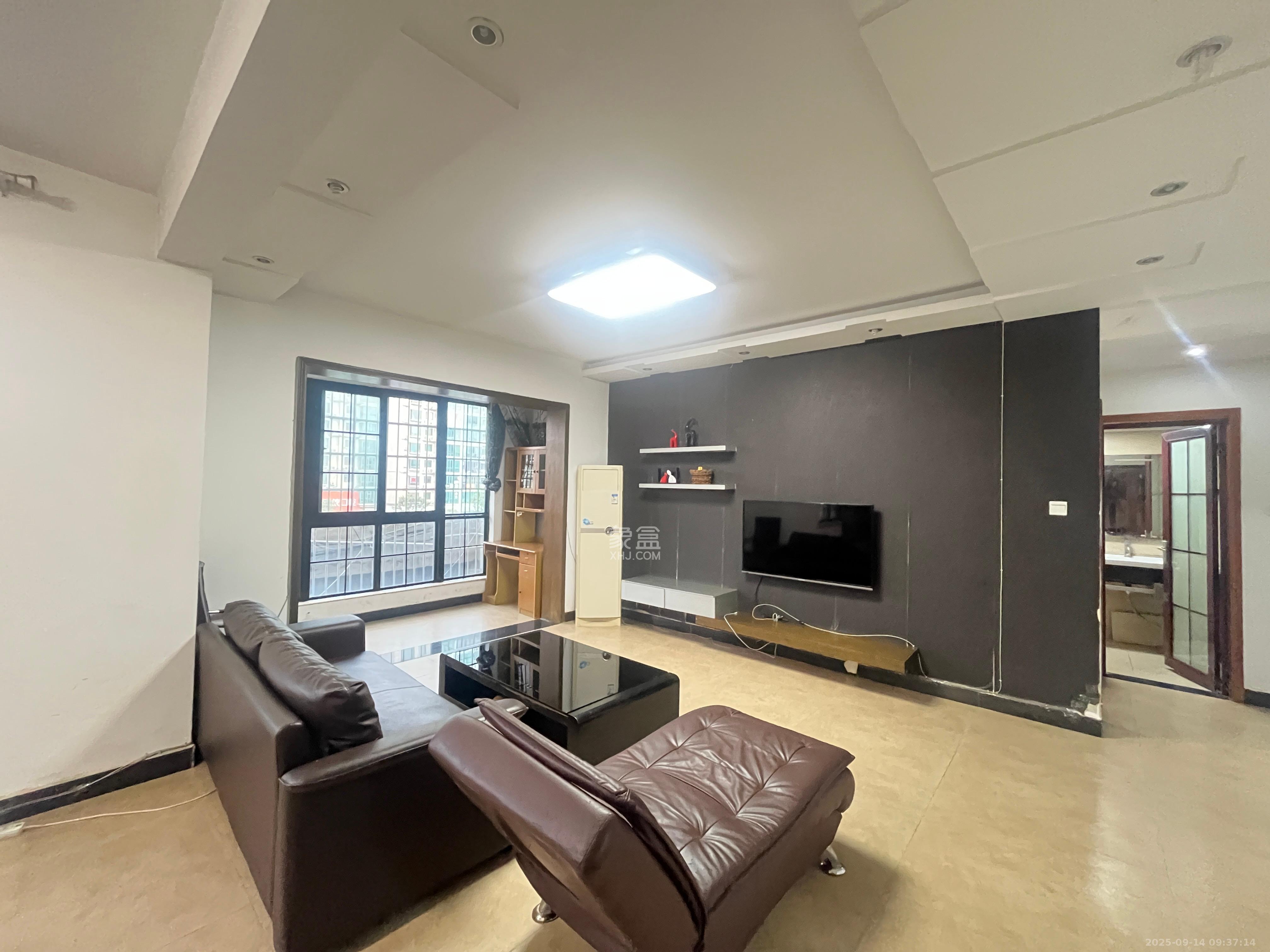 沁园春御院  3室2厅2卫    2600.0元/月室内图