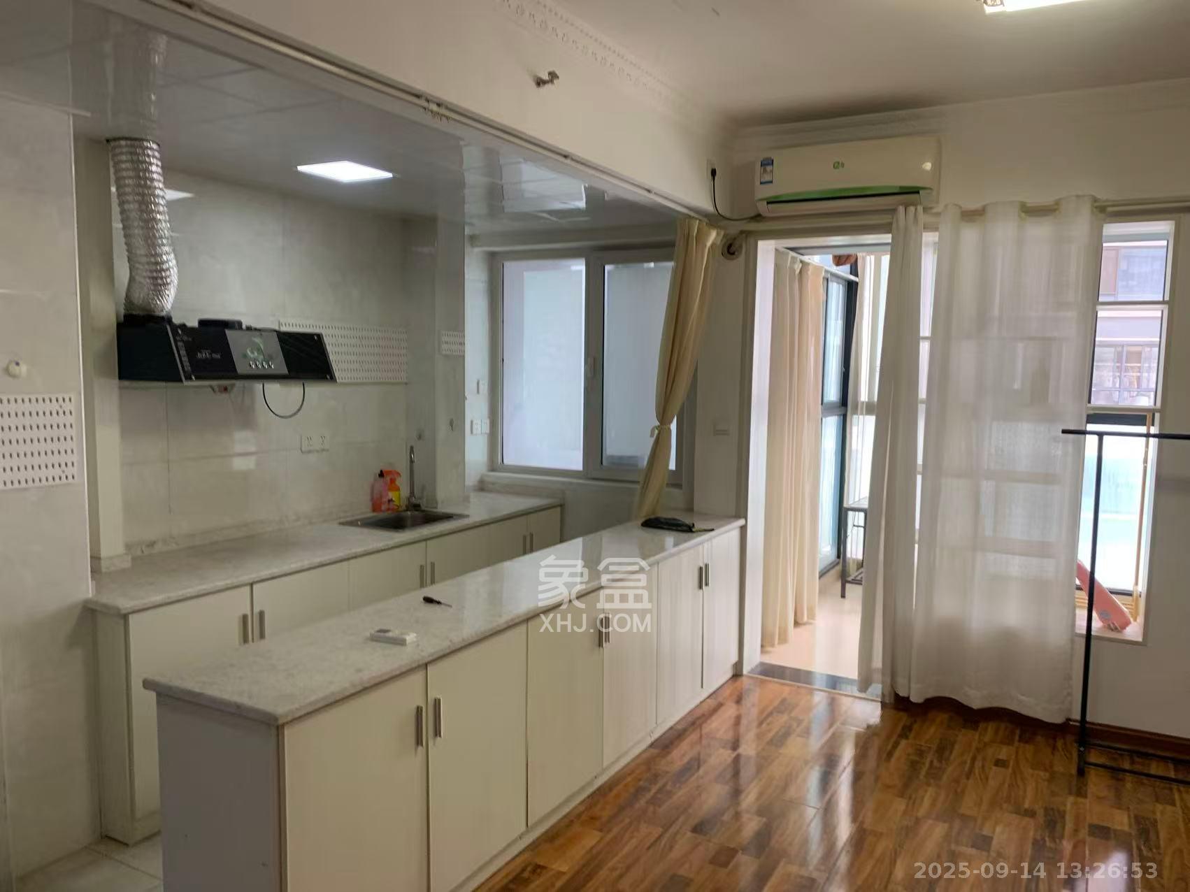 北辰三角洲E3区 1室1厅1卫 2000.0元/月 北辰三角洲E3区 1室1厅1卫 2000.0元/月室内图