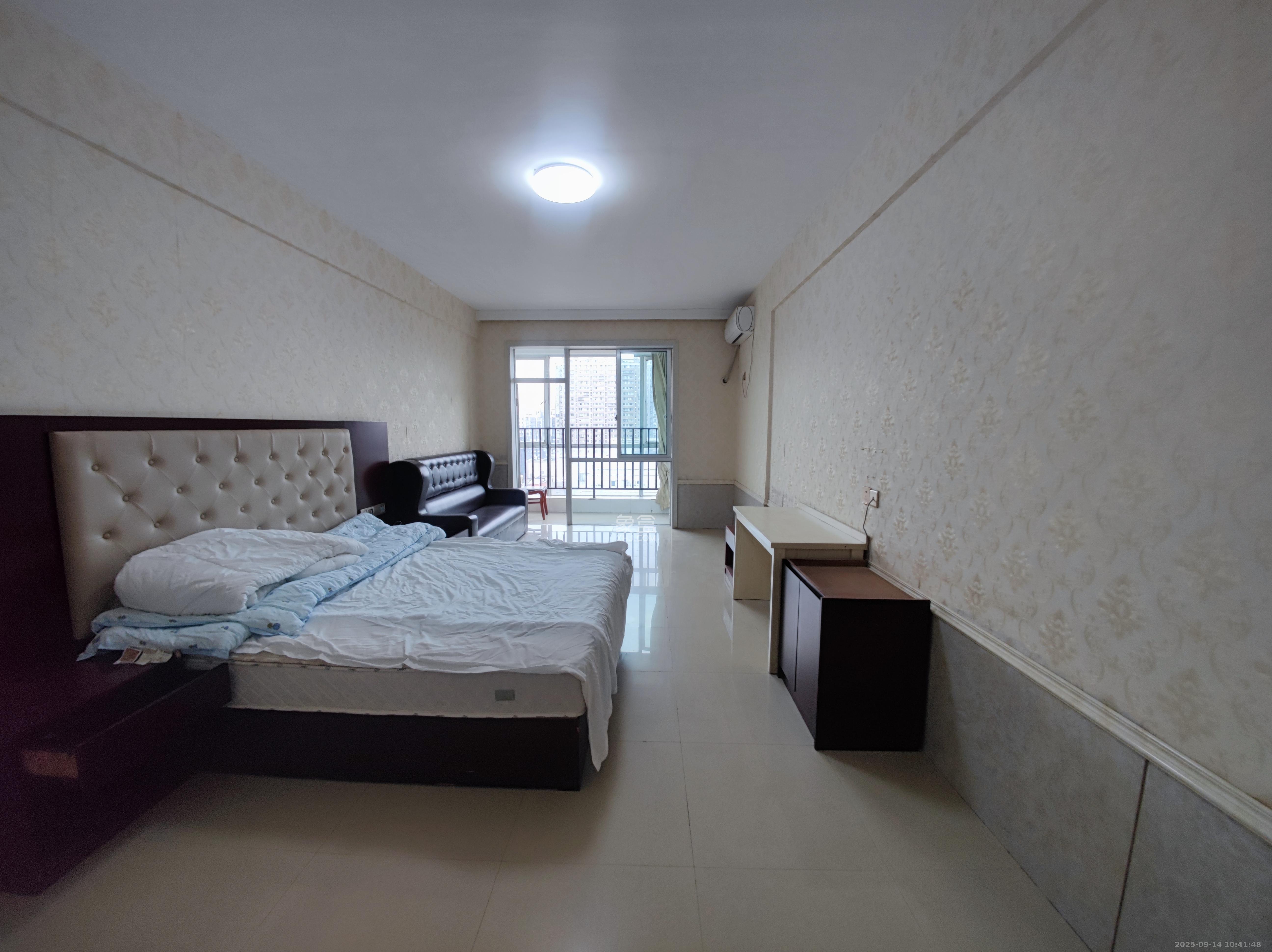 上河国际A座  1室1厅1卫    1680.0元/月室内图