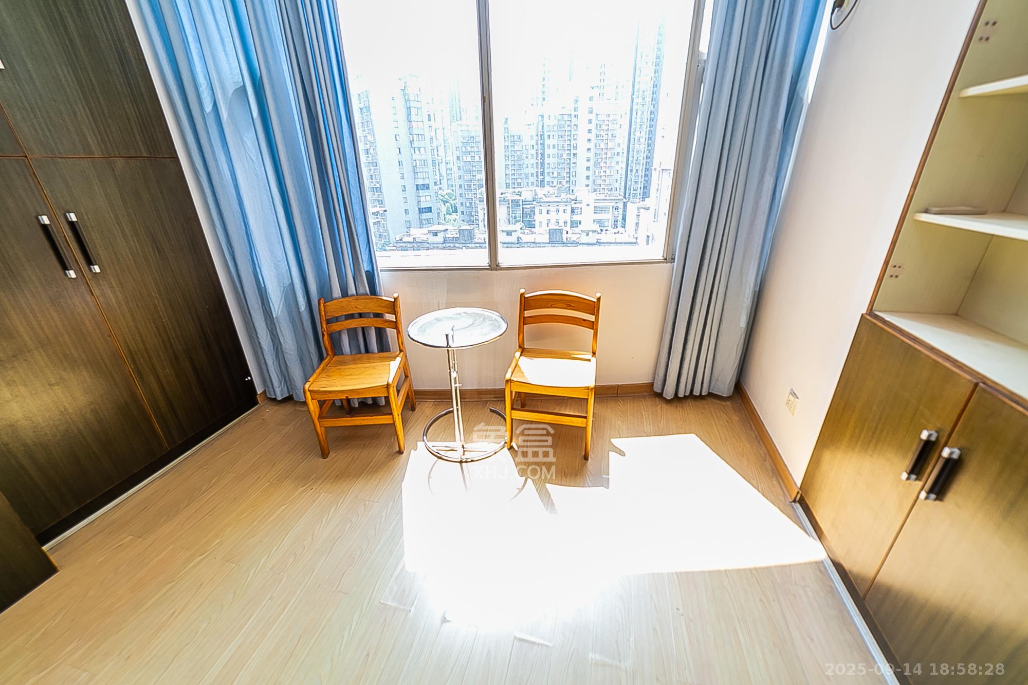 欧园  3室2厅1卫    92.0万 欧园  3室2厅1卫    92.0万阳台