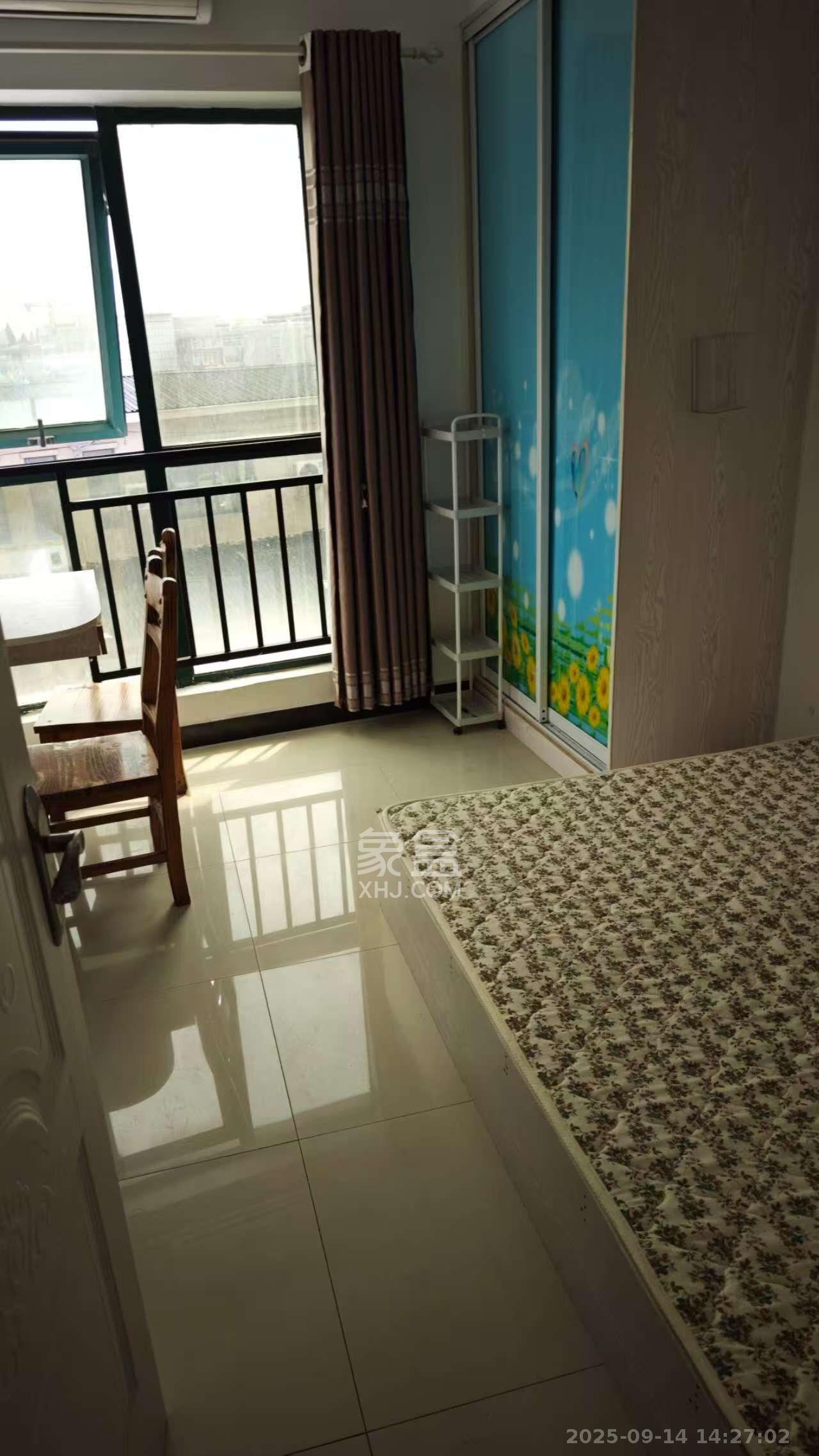 湖韵佳苑  2室1厅1卫    1700.0元/月室内图