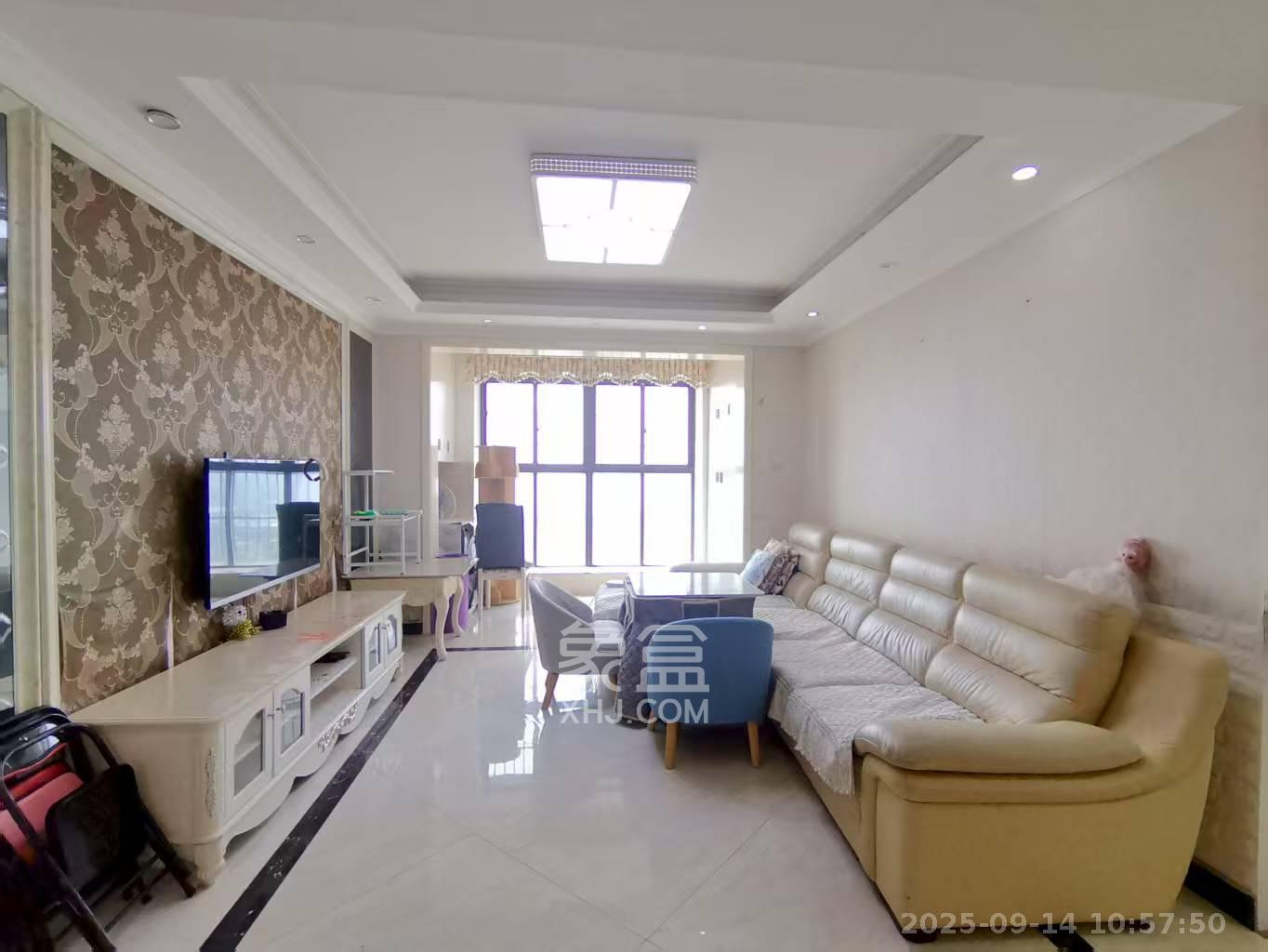 保利麓谷林语F区  3室2厅1卫    2600.0元/月室内图