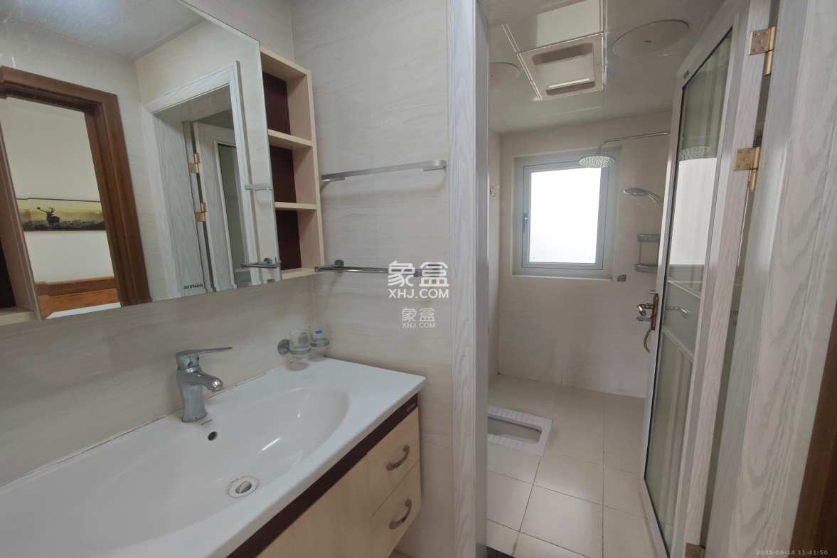 荣盛花语书苑 3室2厅1卫 2900.0元/月 荣盛花语书苑 3室2厅1卫 2900.0元/月室内图