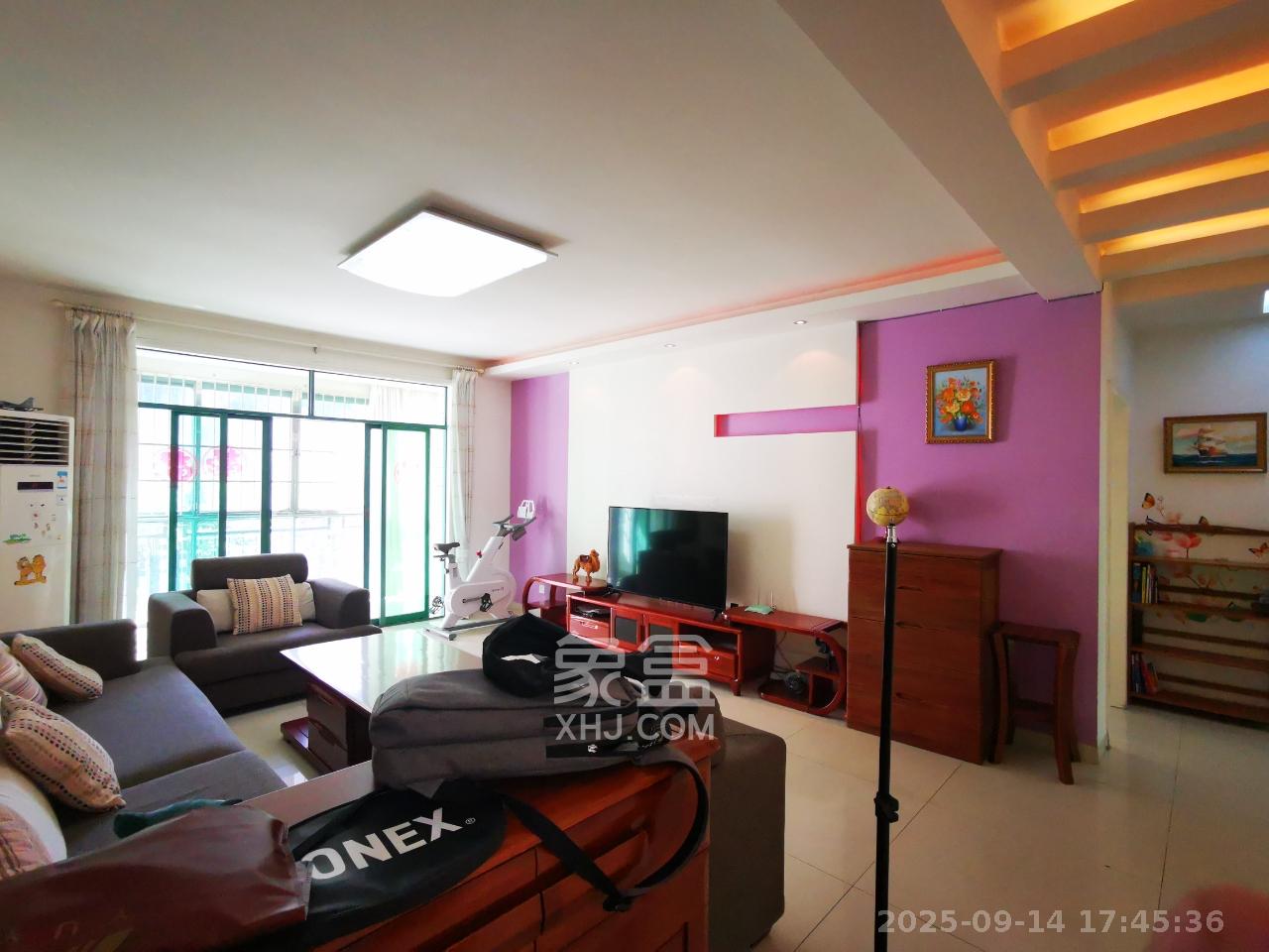 柠檬丽都  3室2厅2卫    2200.0元/月室内图