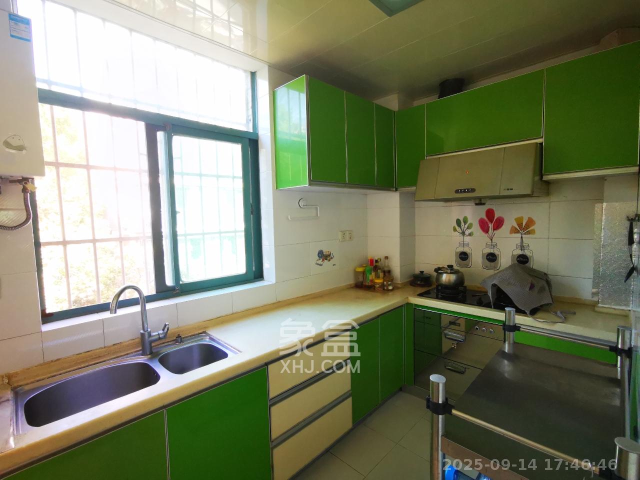 柠檬丽都  3室2厅2卫    2200.0元/月室内图