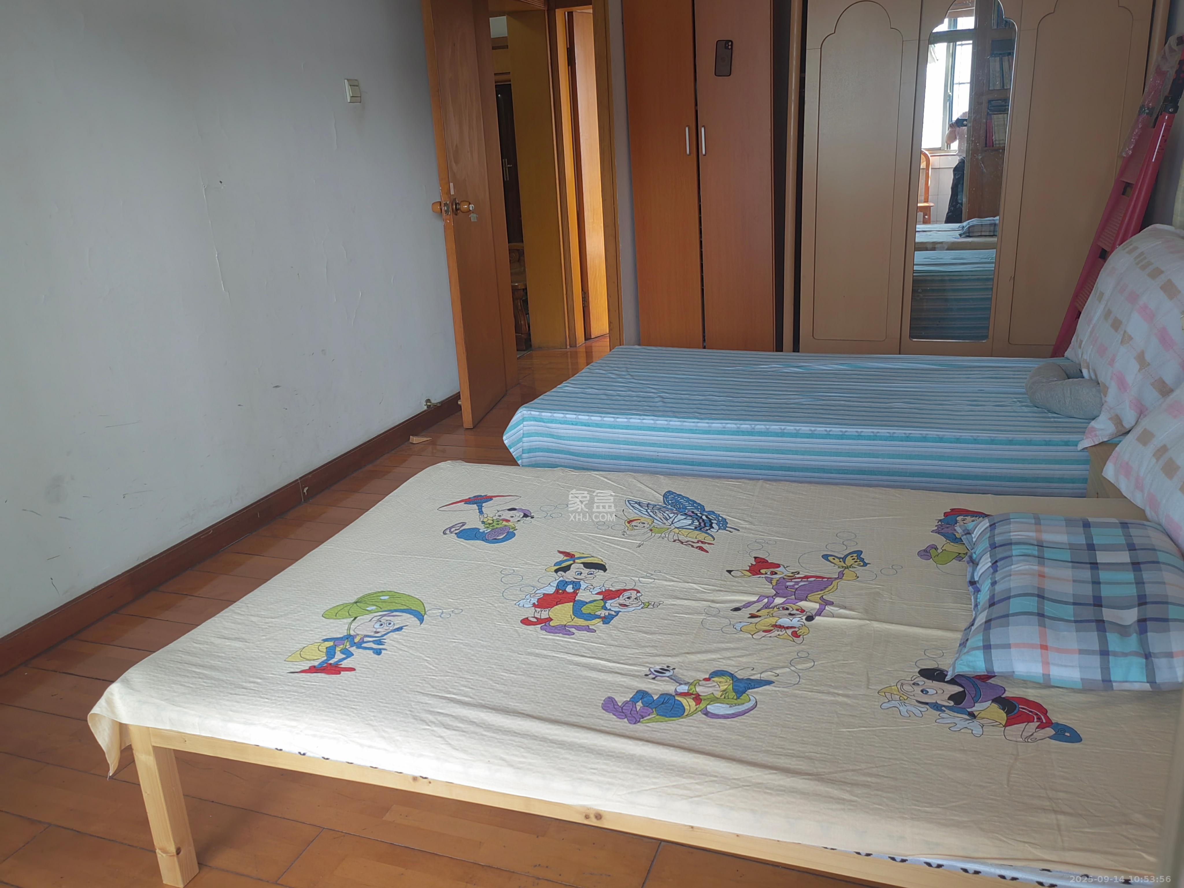 八一桥工商银行家属楼  2室1厅1卫   2800.00元/月室内图