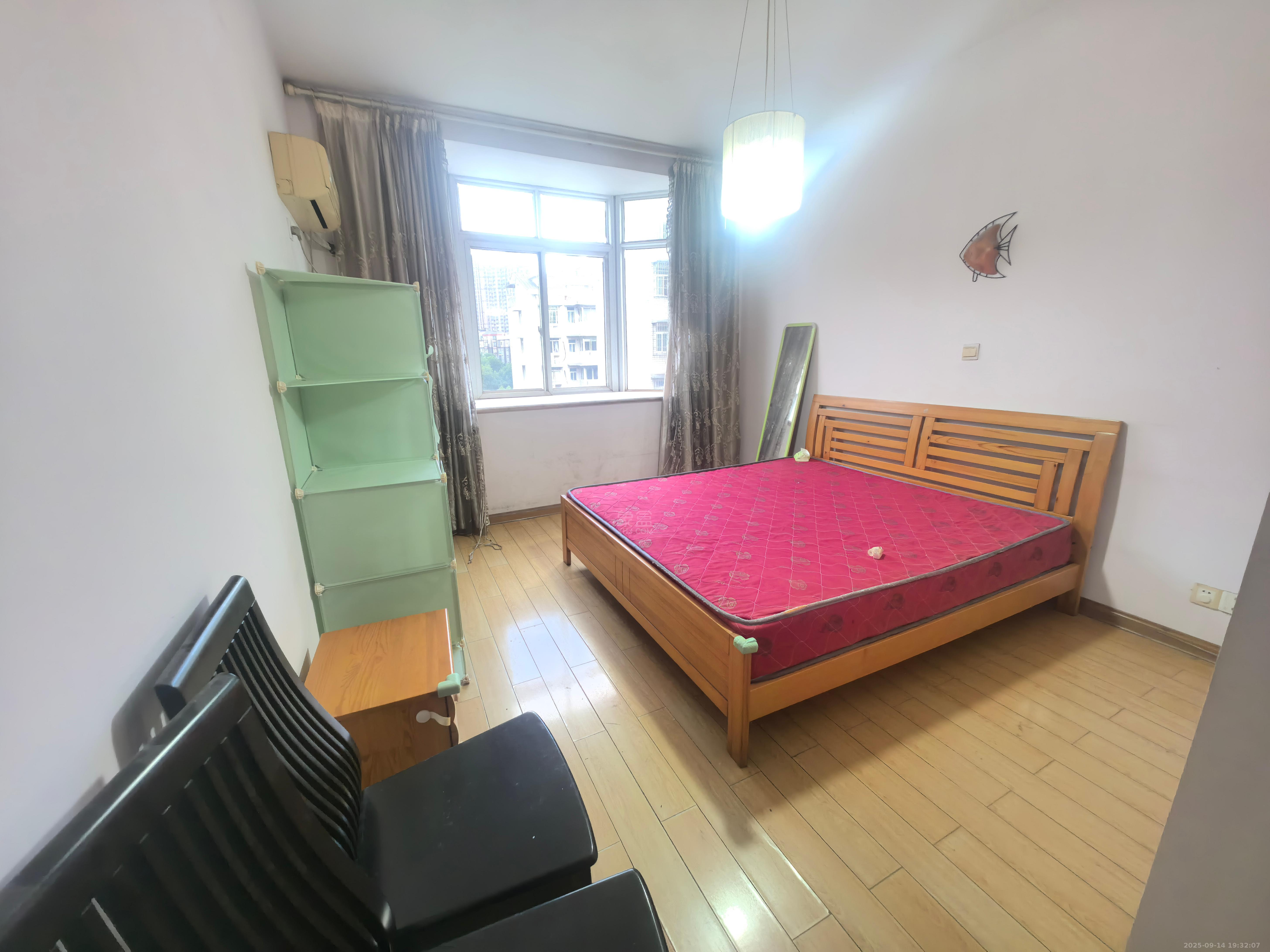 馨竹苑 3室2厅1卫 1000.0元/月 馨竹苑 3室2厅1卫 1000.0元/月室内图