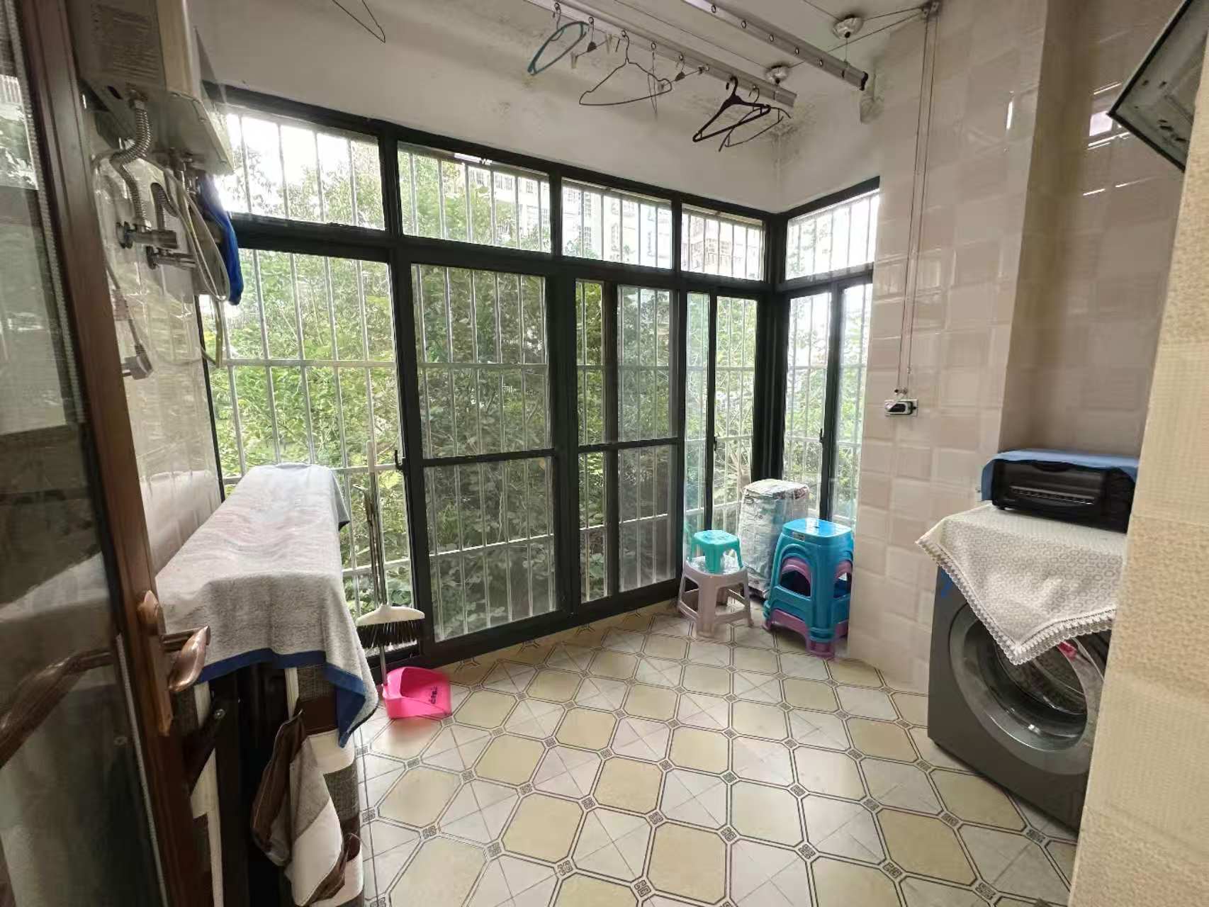 海航城 3室2厅2卫 2400.0元/月 海航城 3室2厅2卫 2400.0元/月室内图