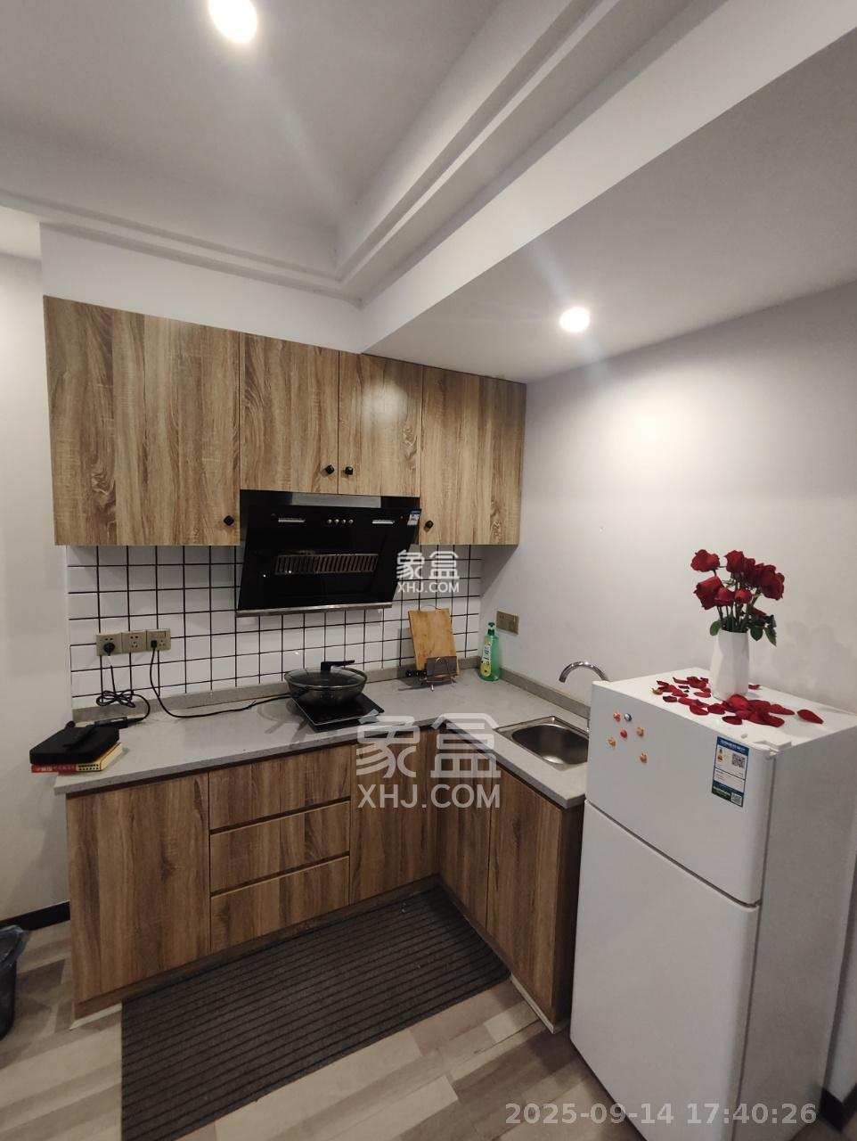 步行街大厦 1室1厅1卫 1200.0元/月 步行街大厦 1室1厅1卫 1200.0元/月室内图