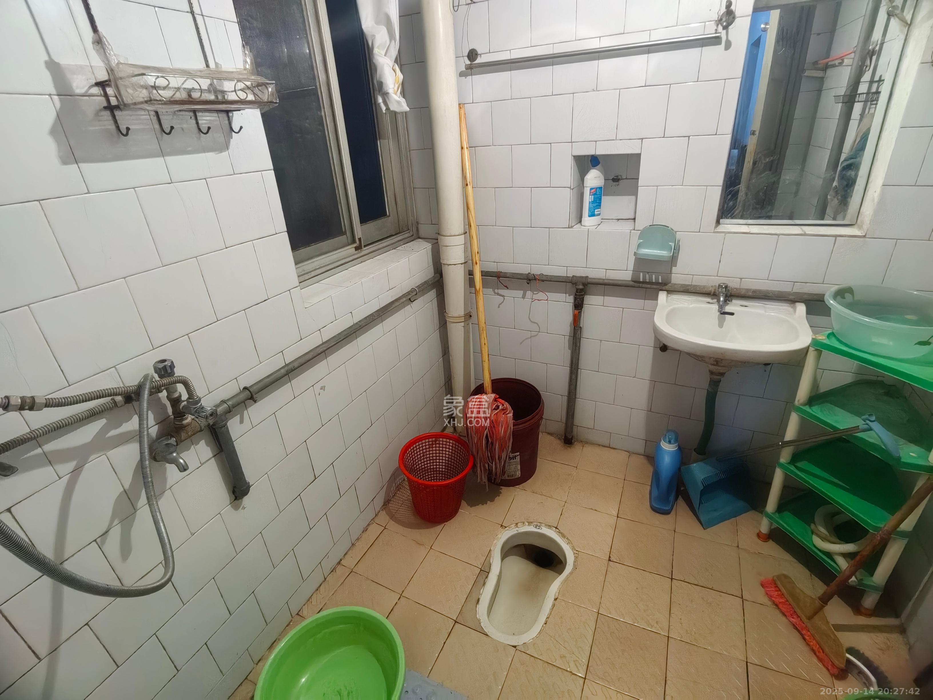 洞井小区(地质大队) 2室1厅1卫 1100.0元/月 洞井小区(地质大队) 2室1厅1卫 1100.0元/月室内图