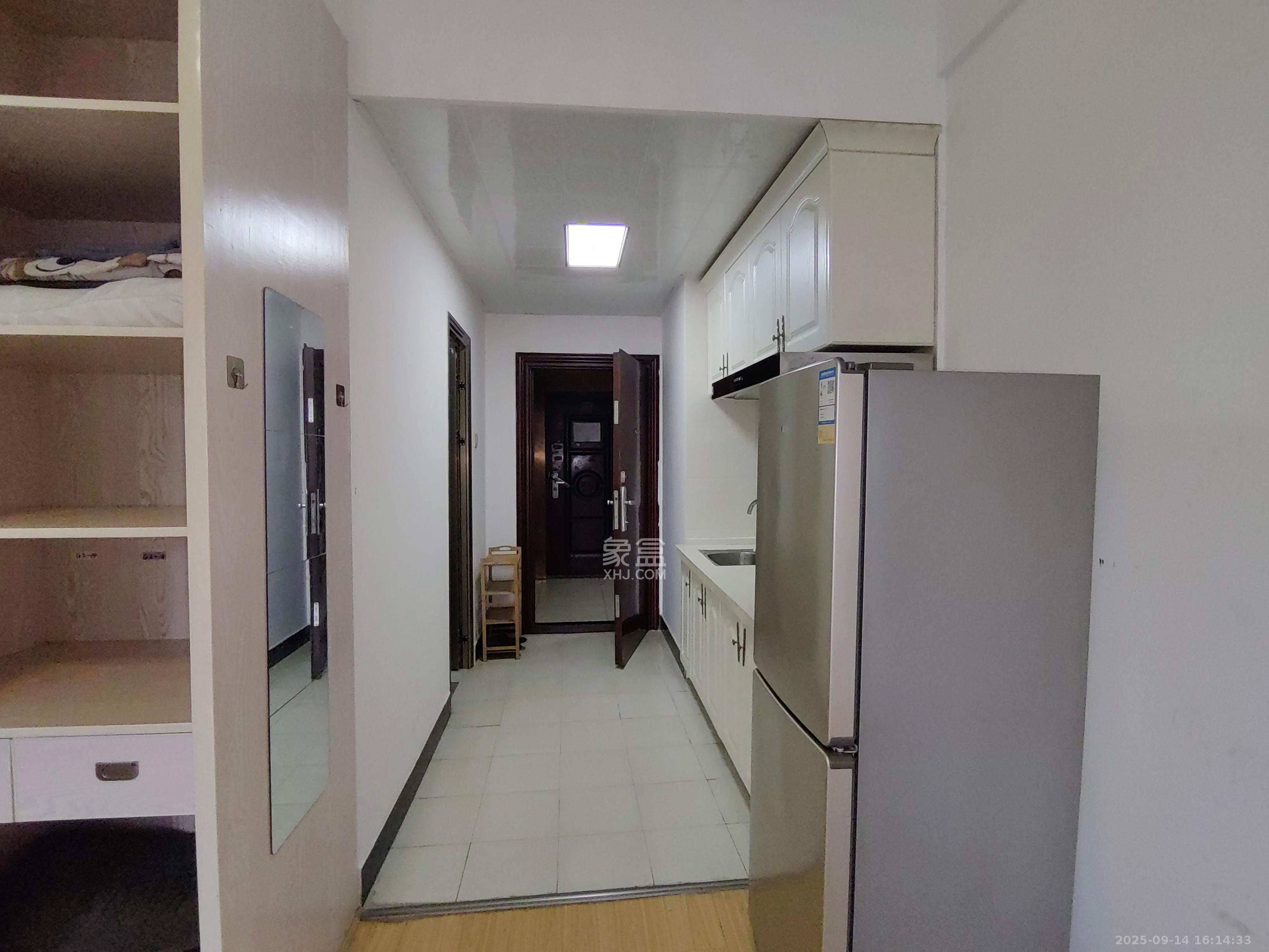 乐尚城 1室1厅1卫 1300.0元/月 乐尚城 1室1厅1卫 1300.0元/月室内图