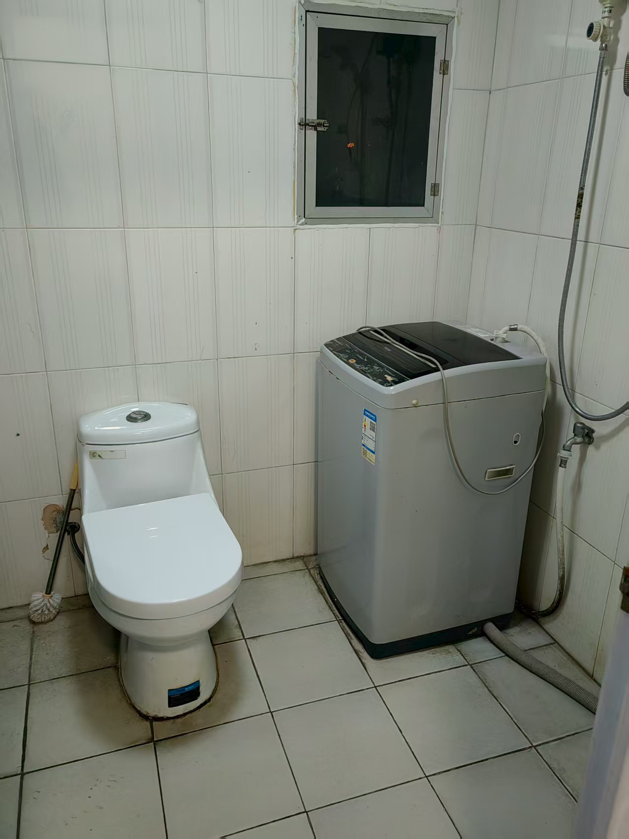 凤凰新村  1室0厅1卫   1100.00元/月室内图