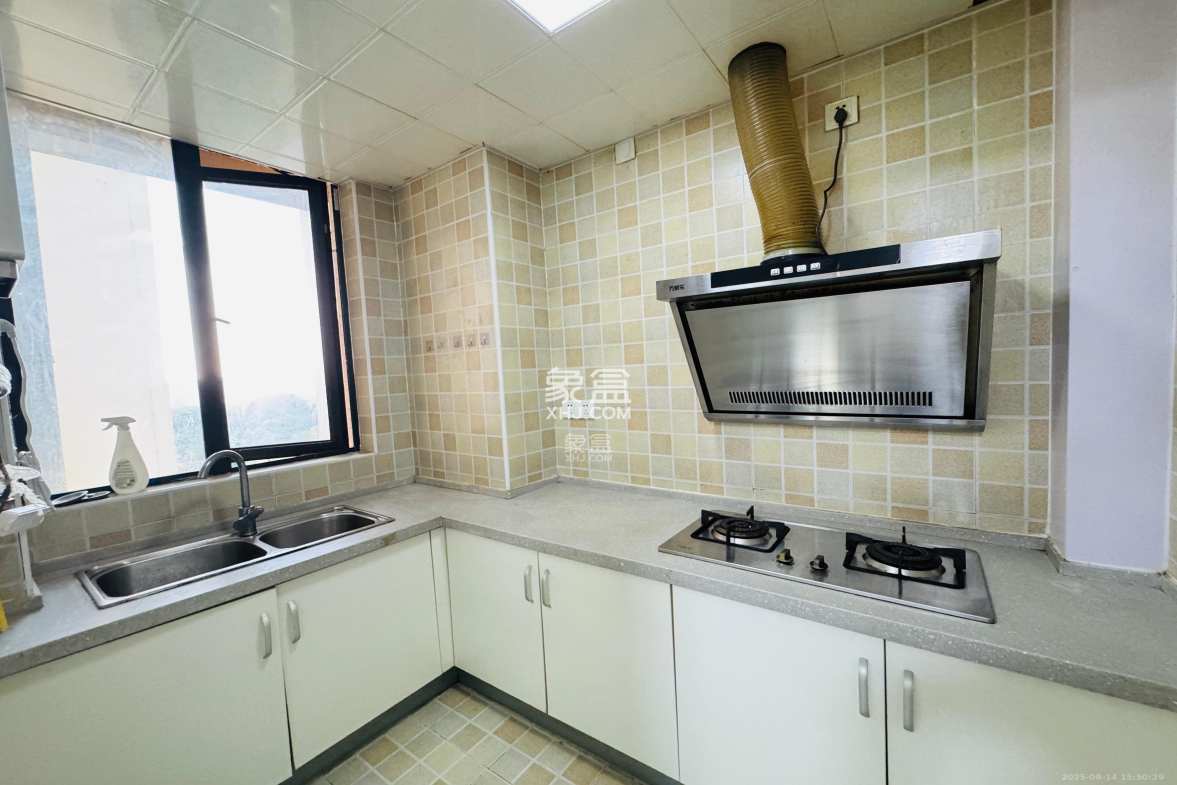 乾城(兴旺乾城) 3室2厅1卫 1800.0元/月 乾城(兴旺乾城) 3室2厅1卫 1800.0元/月室内图