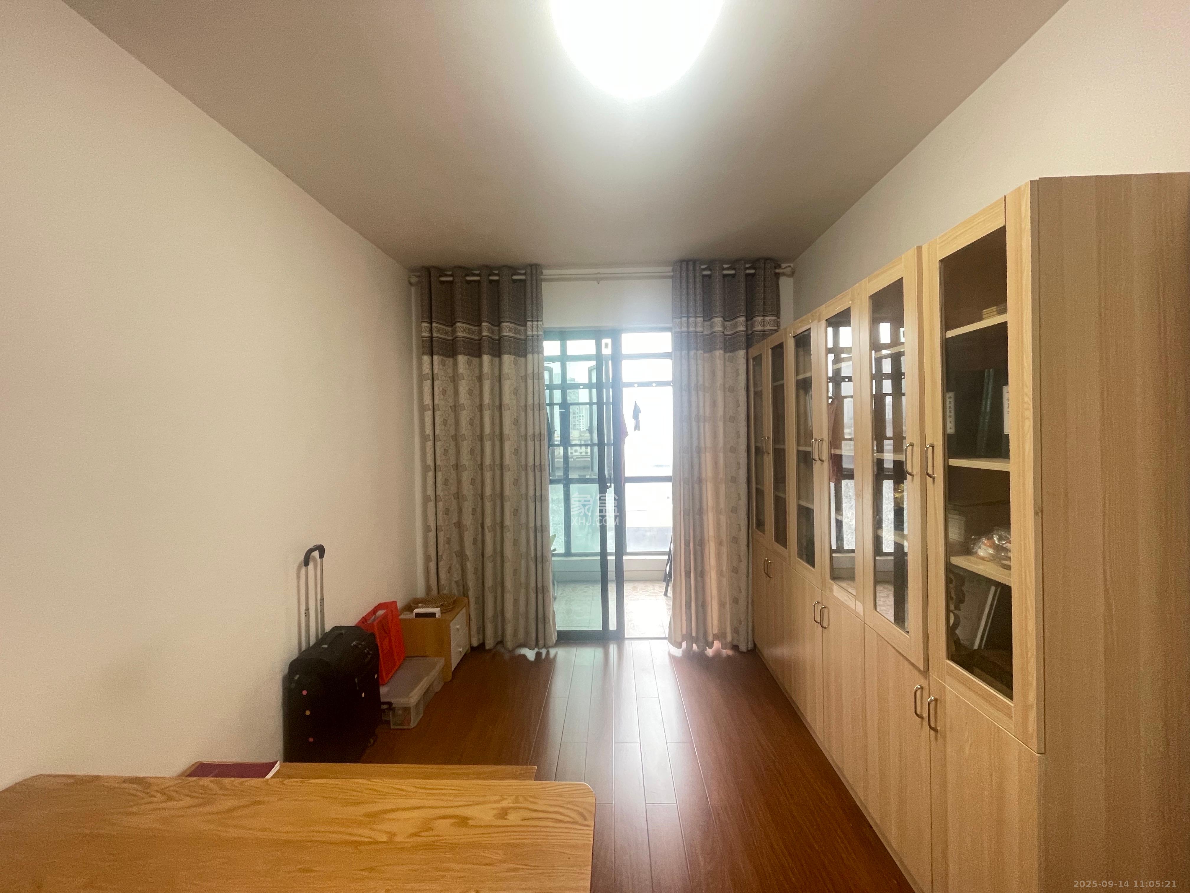 公园9号 3室2厅2卫 3800.0元/月 公园9号 3室2厅2卫 3800.0元/月室内图