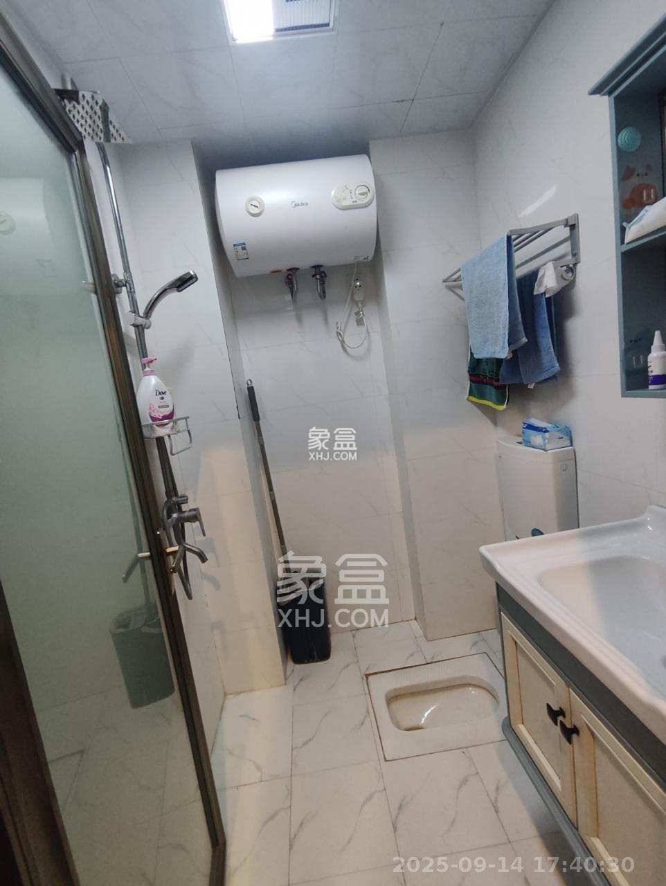 步行街大厦 1室1厅1卫 1200.0元/月 步行街大厦 1室1厅1卫 1200.0元/月室内图