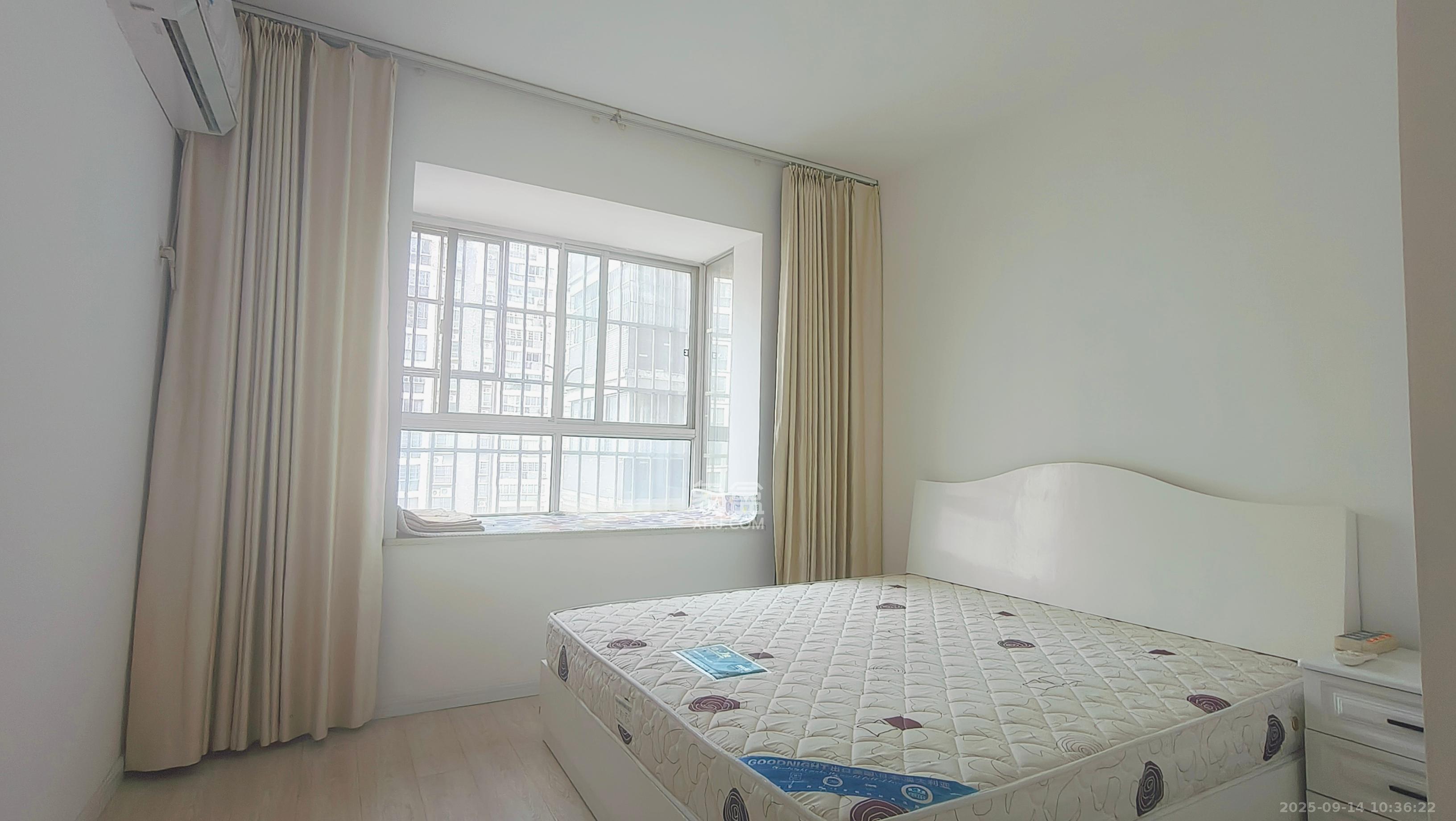 湘楚家园 3室2厅2卫 2000.0元/月 湘楚家园 3室2厅2卫 2000.0元/月室内图