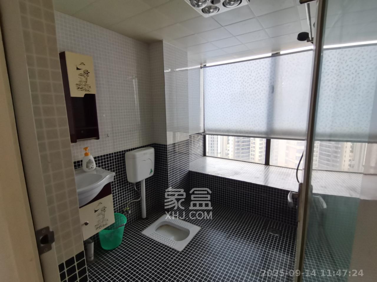 通用时代国际社区 3室2厅2卫 2400.0元/月 通用时代国际社区 3室2厅2卫 2400.0元/月室内图