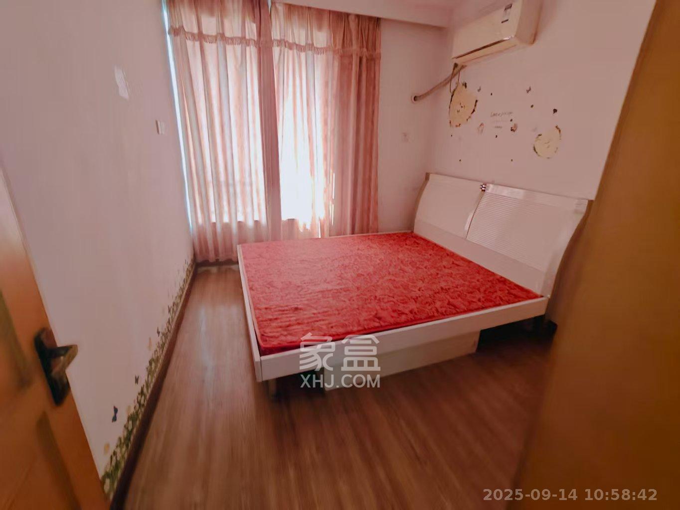 阳明山庄  2室2厅1卫    1800.0元/月室内图