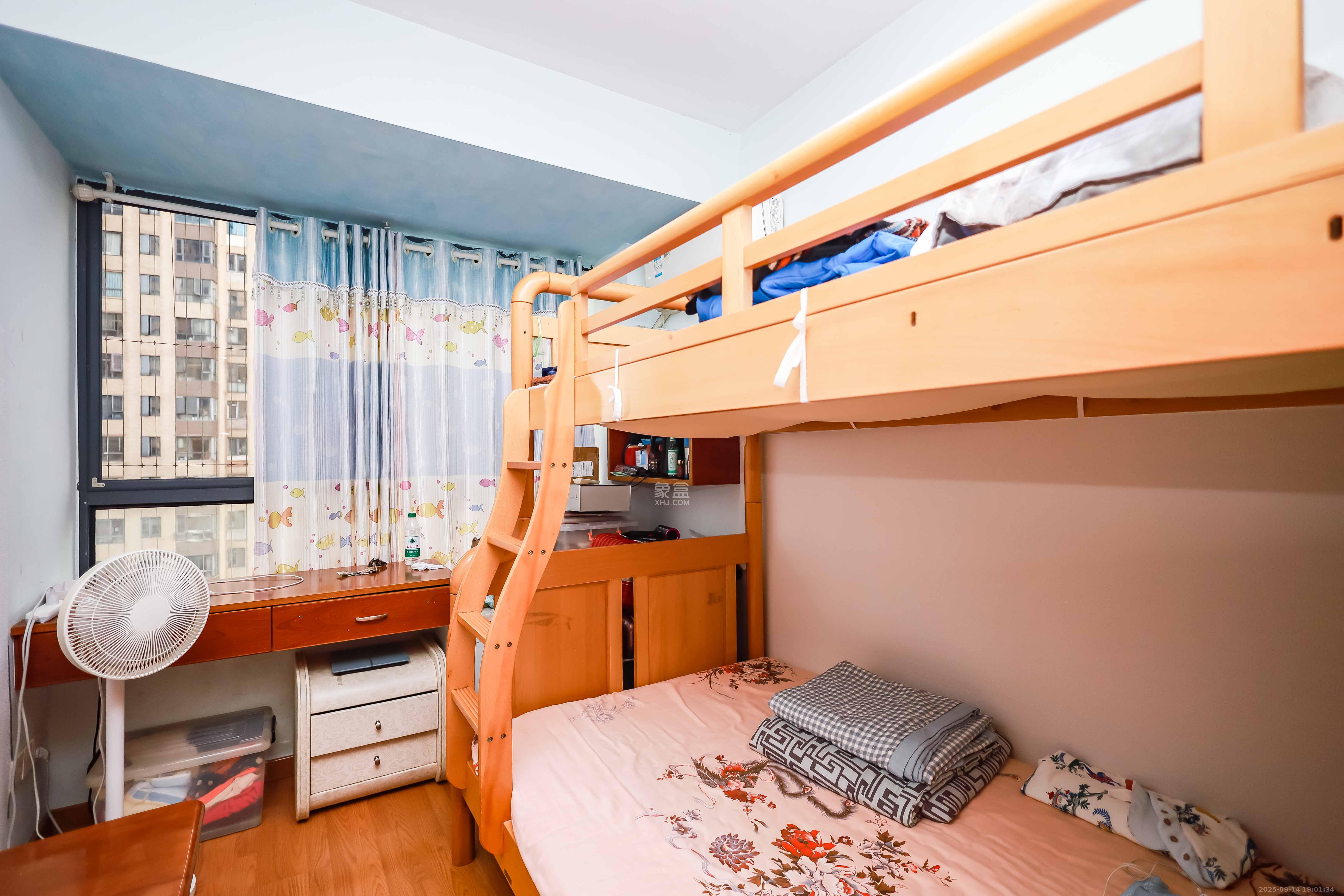 长房时代城 3室2厅1卫 80.0万 长房时代城 3室2厅1卫 80.0万卧室