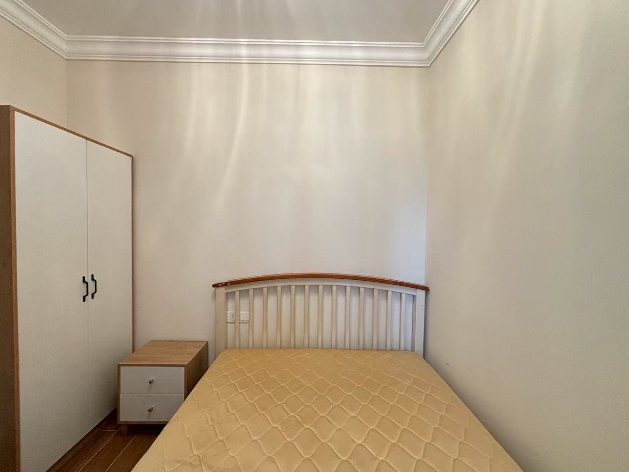 恒大美丽沙天瑞湾 3室2厅1卫 2600.0元/月 恒大美丽沙天瑞湾 3室2厅1卫 2600.0元/月室内图