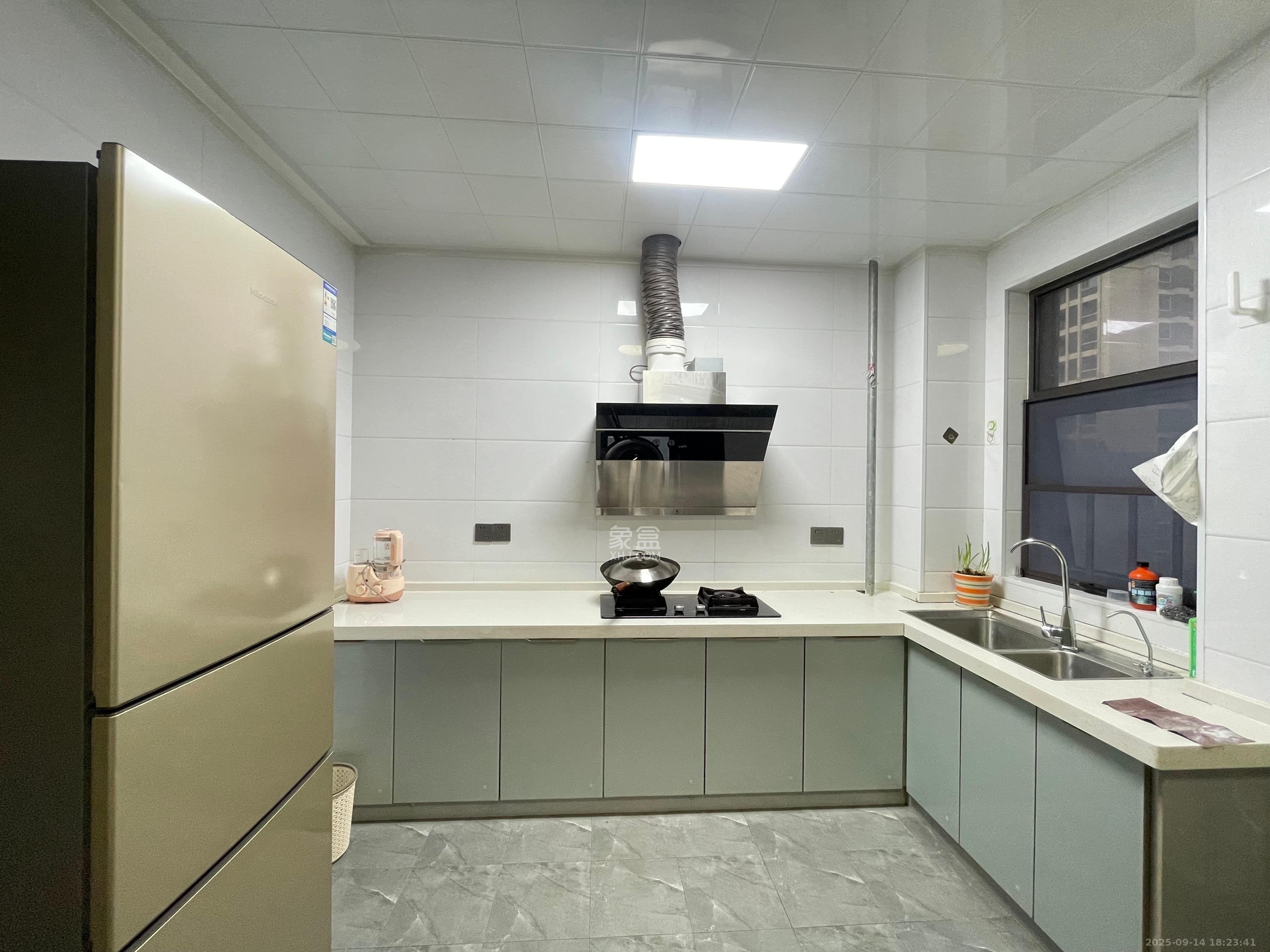 润和滨江府  4室2厅2卫    2800.0元/月室内图