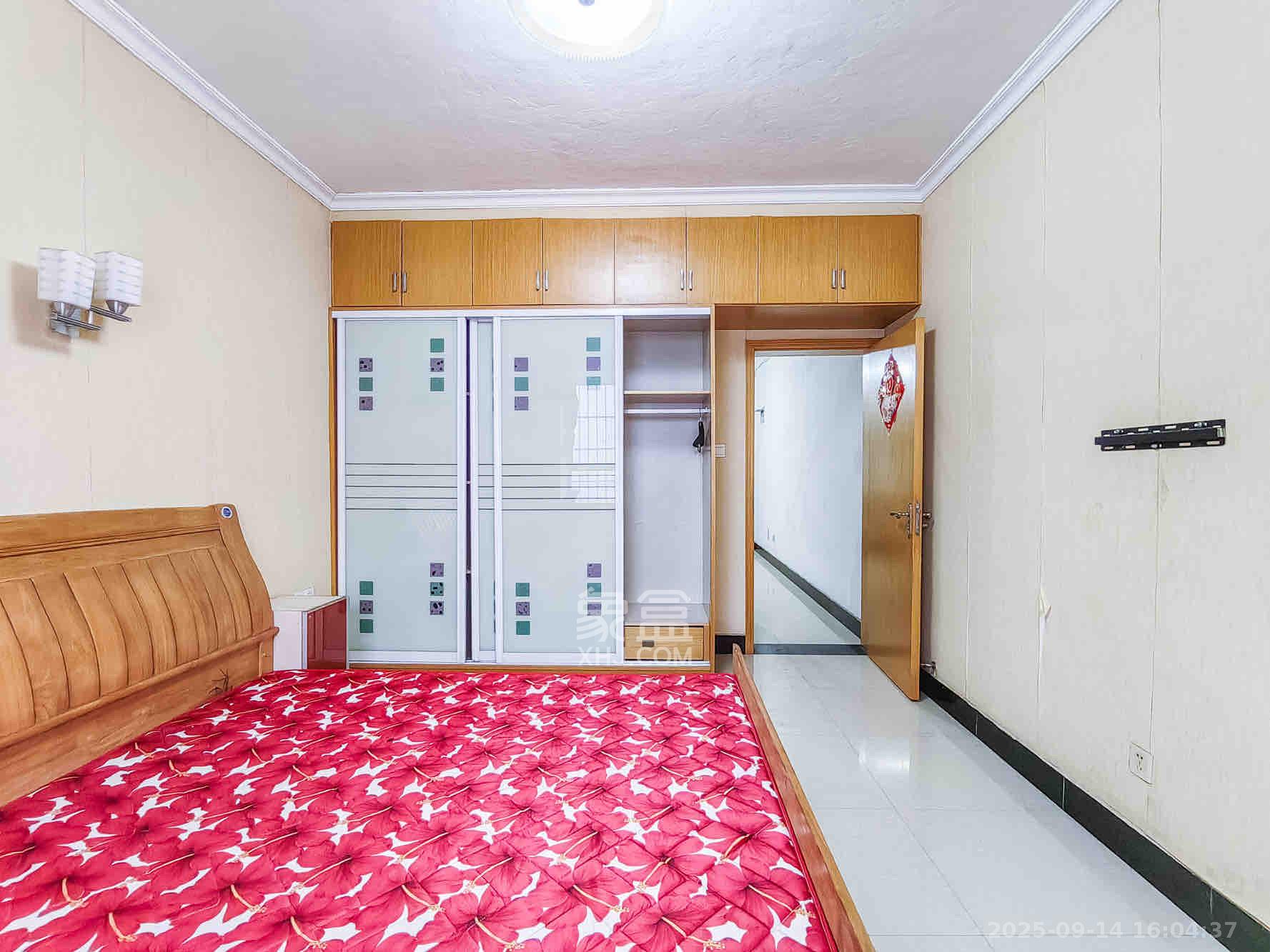 紫晶城 1室1厅1卫 1200.0元/月 紫晶城 1室1厅1卫 1200.0元/月室内图