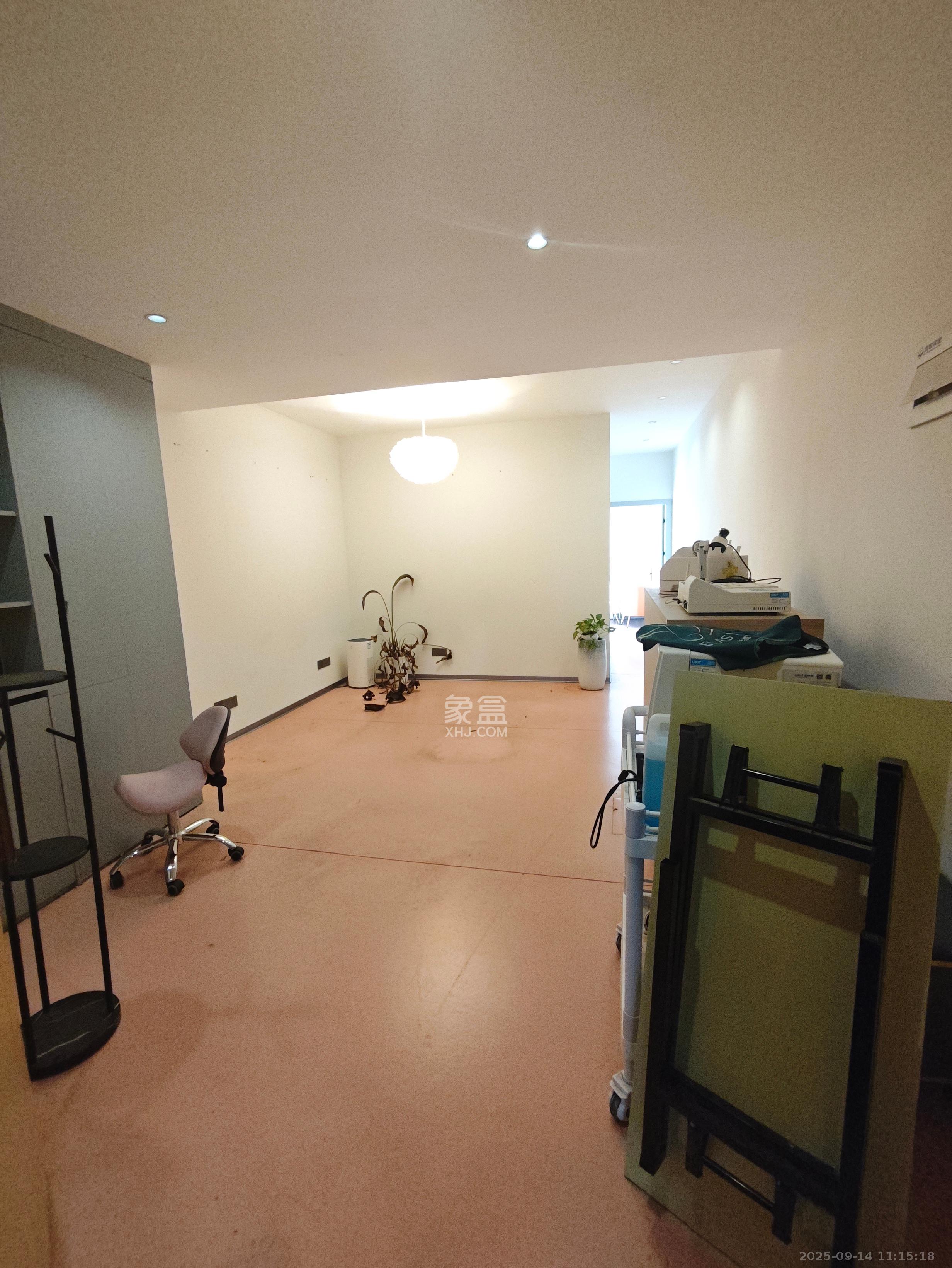 北辰三角洲A3区北辰国荟   60.0㎡      2800.0元/月室内图