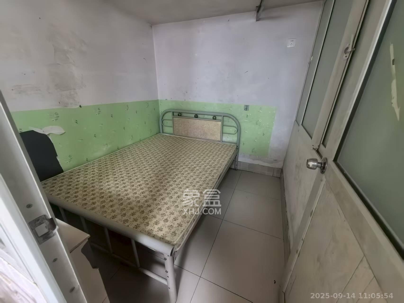 恩瑞麓山名园(龙王港小区) 2室1厅1卫 900.0元/月 恩瑞麓山名园(龙王港小区) 2室1厅1卫 900.0元/月室内图