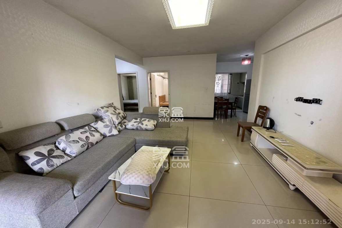 新城国际花都 3室2厅1卫 1700.0元/月 新城国际花都 3室2厅1卫 1700.0元/月室内图