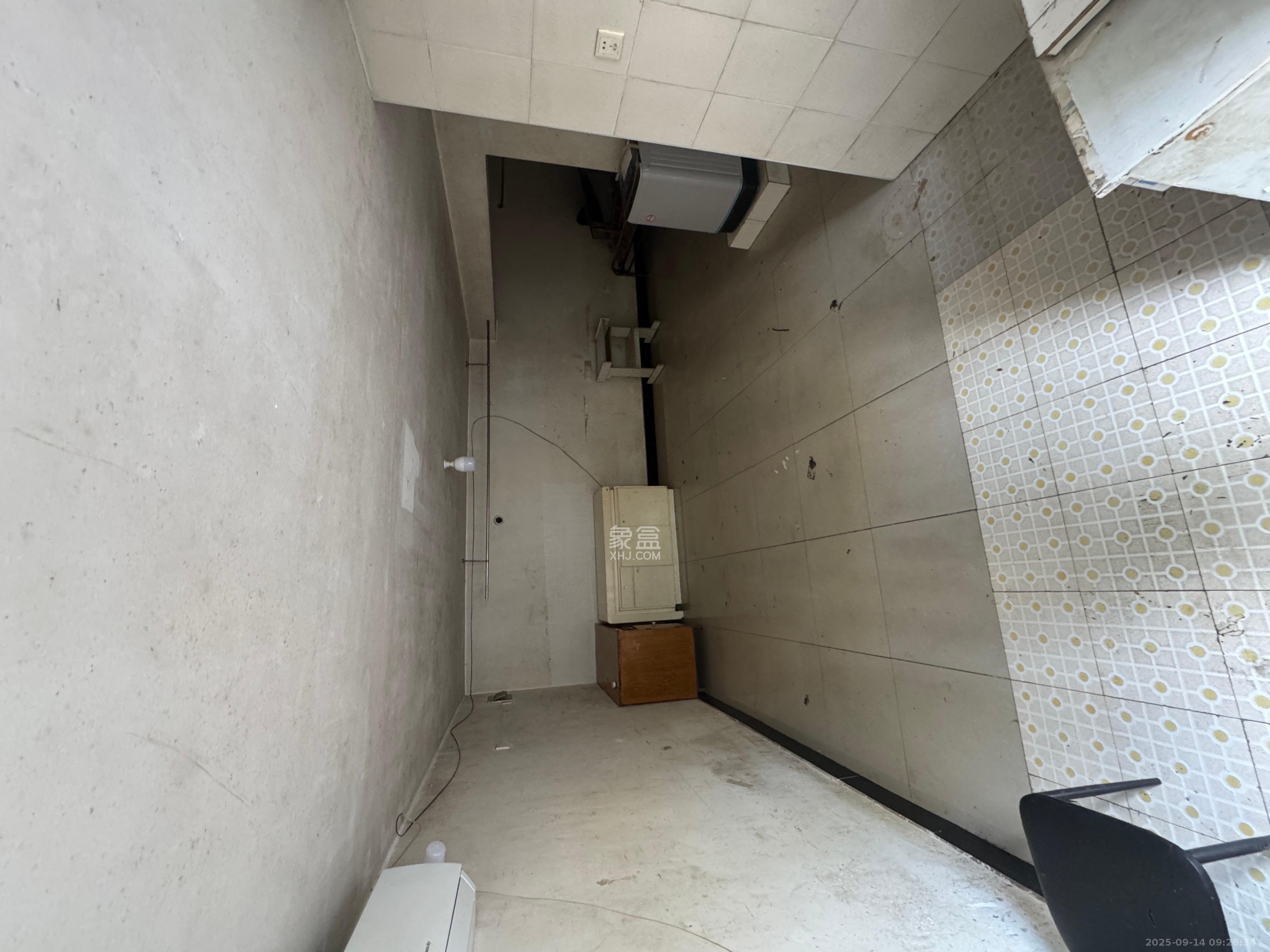 公交金盆小区 1室1厅1卫 800.0元/月 公交金盆小区 1室1厅1卫 800.0元/月室内图