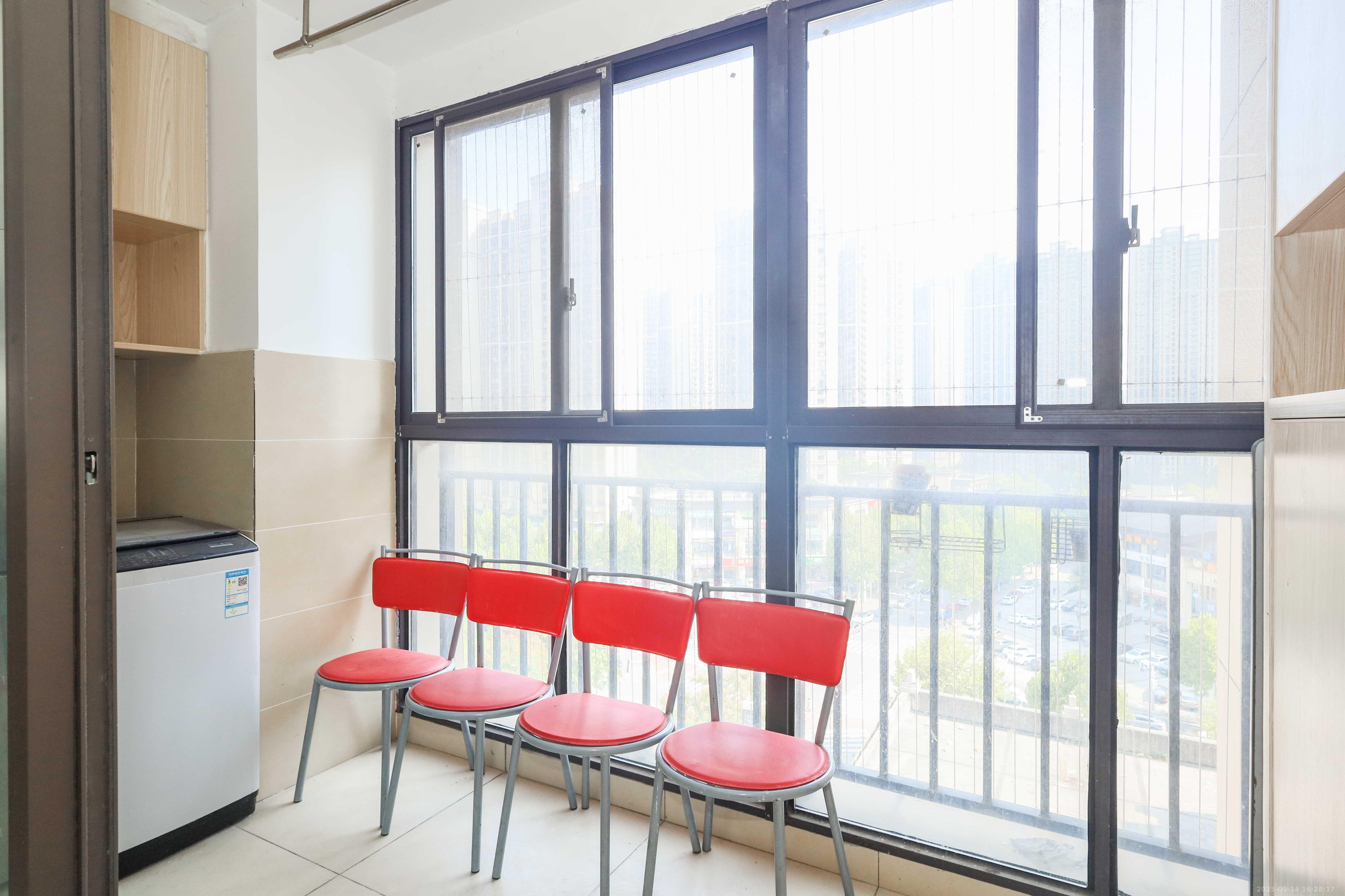 梅溪湖合能璞丽 3室1厅1卫 2050.0元/月 梅溪湖合能璞丽 3室1厅1卫 2050.0元/月室内图