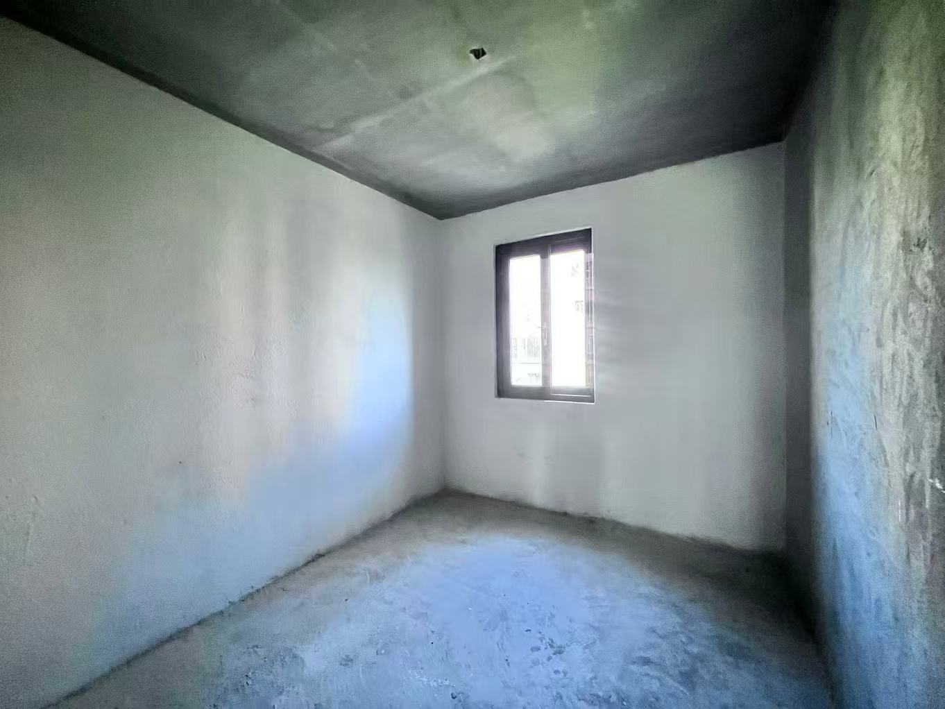 天上人间  3室2厅2卫    190.0万 天上人间  3室2厅2卫    190.0万室内图