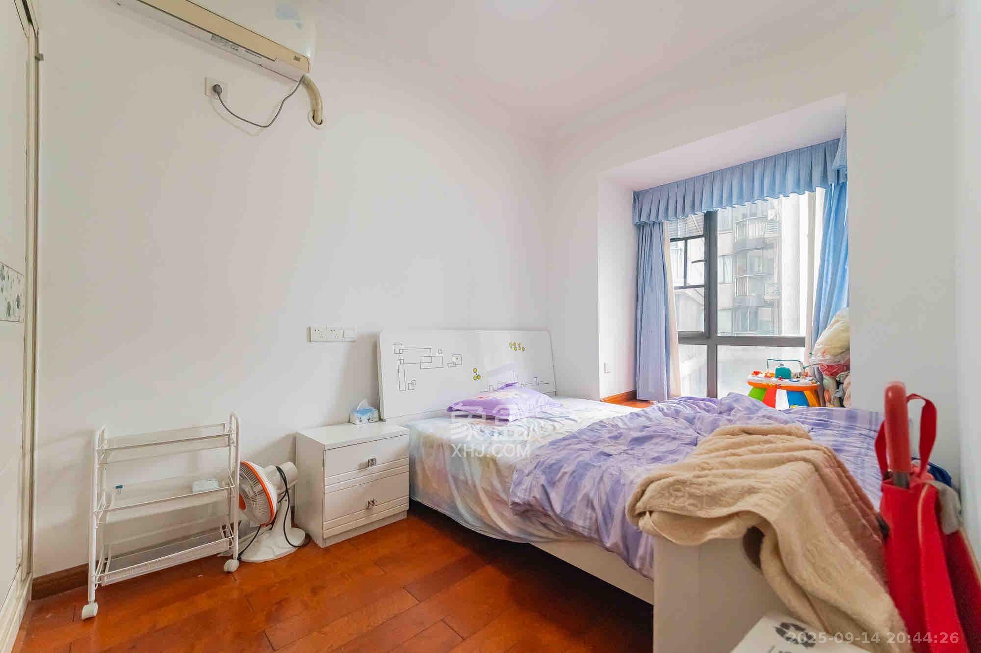 恒基凯旋门一二期  3室2厅1卫    1999.0元/月室内图