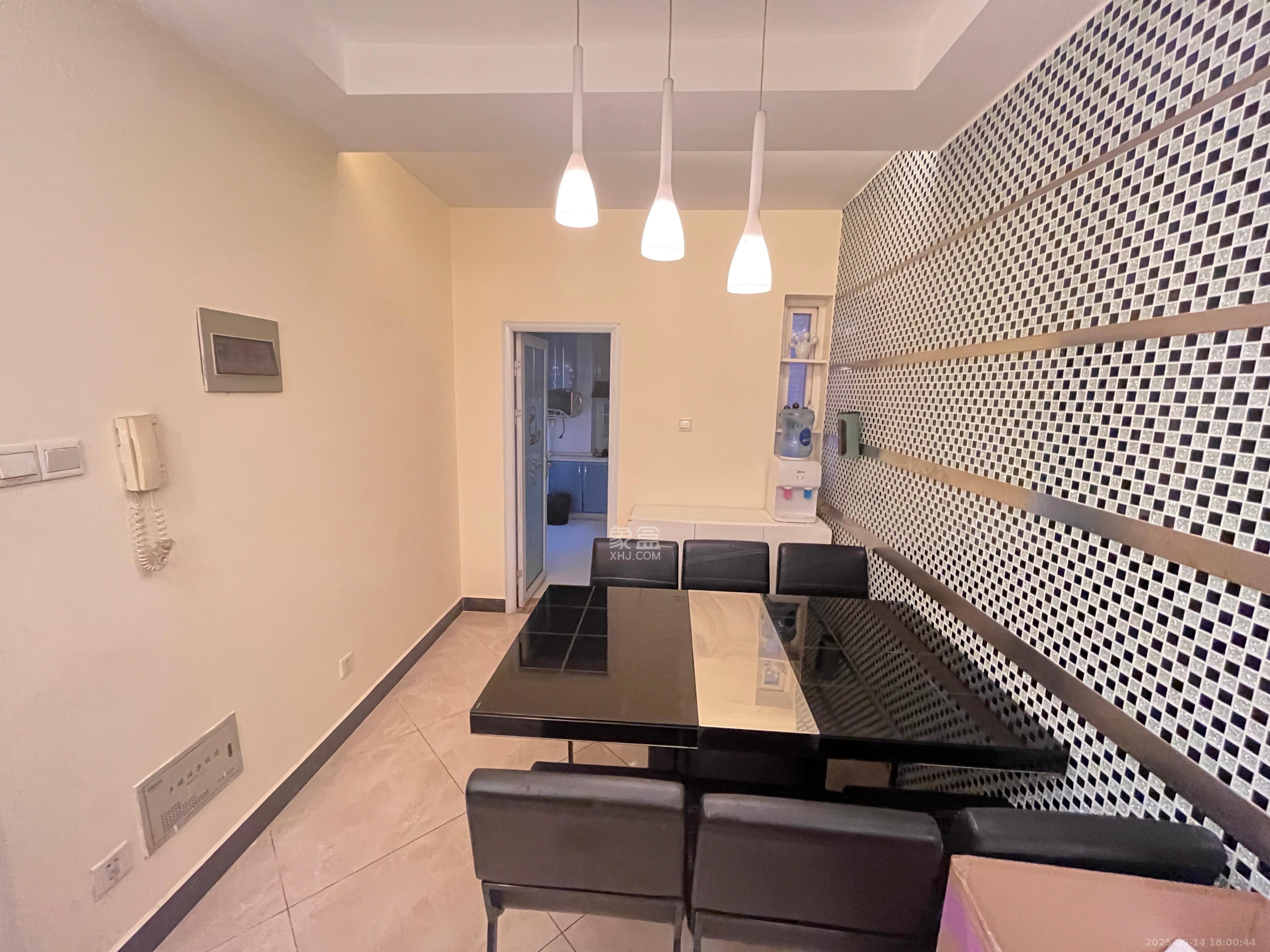 东玺门  3室2厅2卫    3200.0元/月 东玺门  3室2厅2卫    3200.0元/月室内图