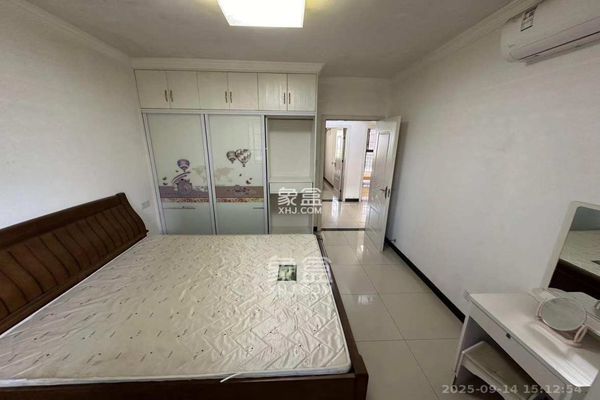 新城国际花都 3室2厅1卫 1700.0元/月 新城国际花都 3室2厅1卫 1700.0元/月室内图