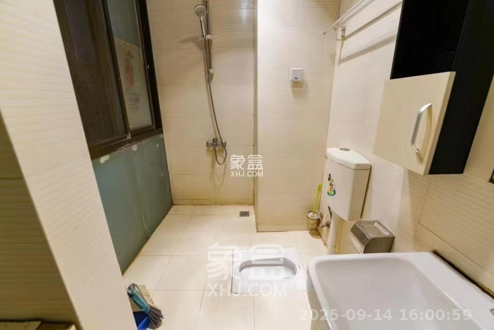 岳泰理想城  3室0厅0卫    2800.0元/月室内图