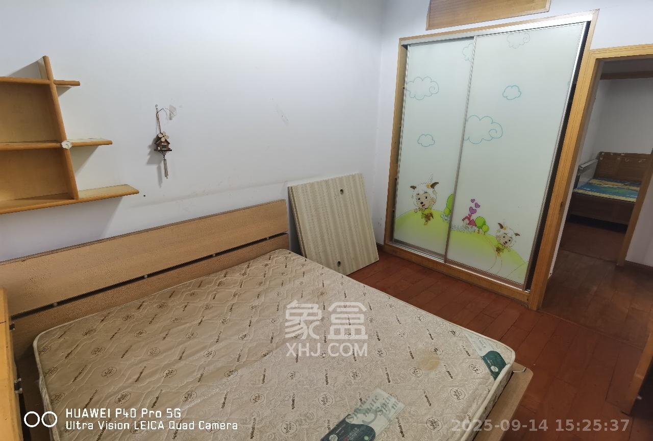 欧园  3室2厅2卫    2800.0元/月室内图