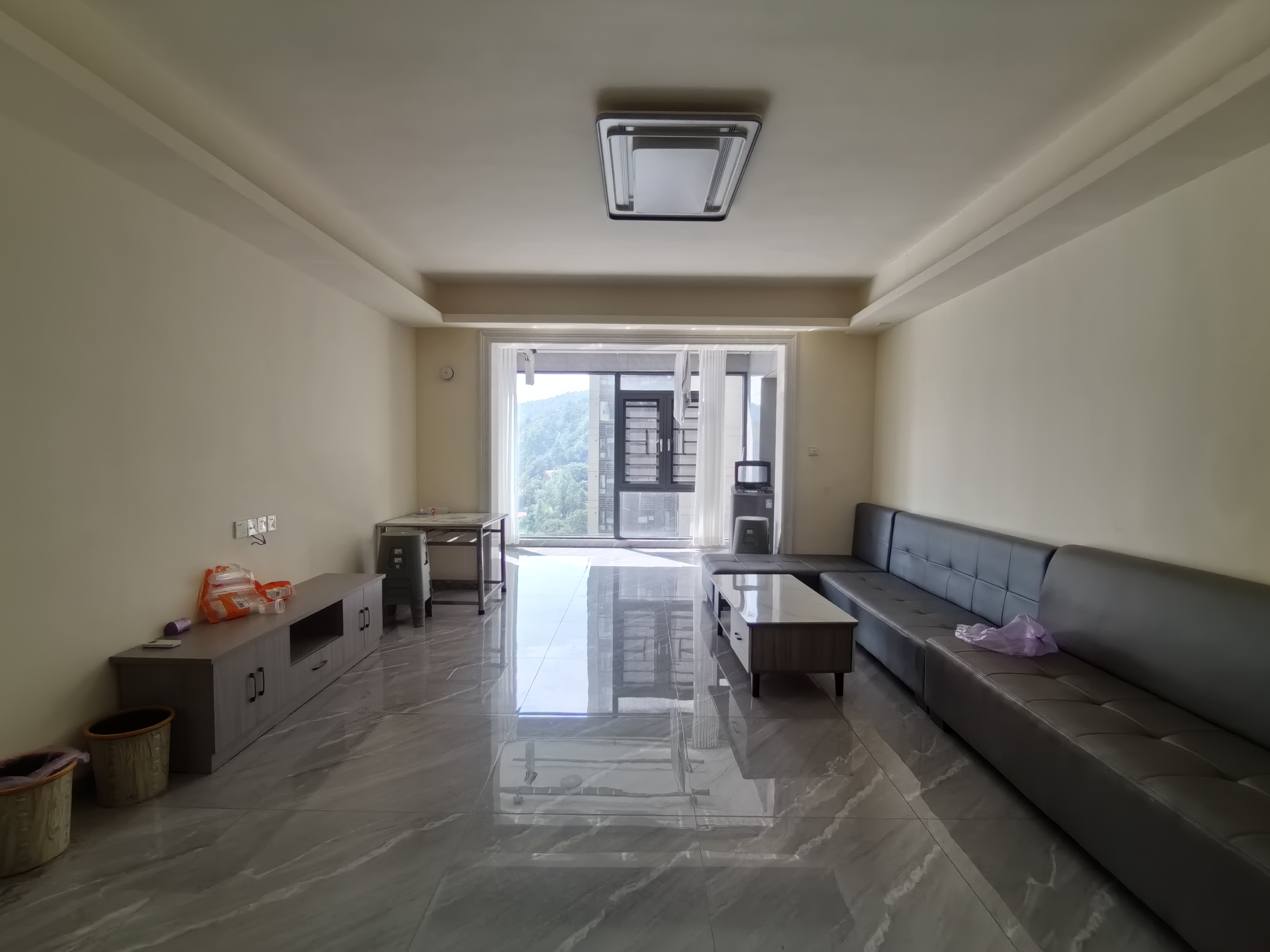 碧桂园翘楚棠 4室2厅2卫 2000.0元/月 碧桂园翘楚棠 4室2厅2卫 2000.0元/月室内图