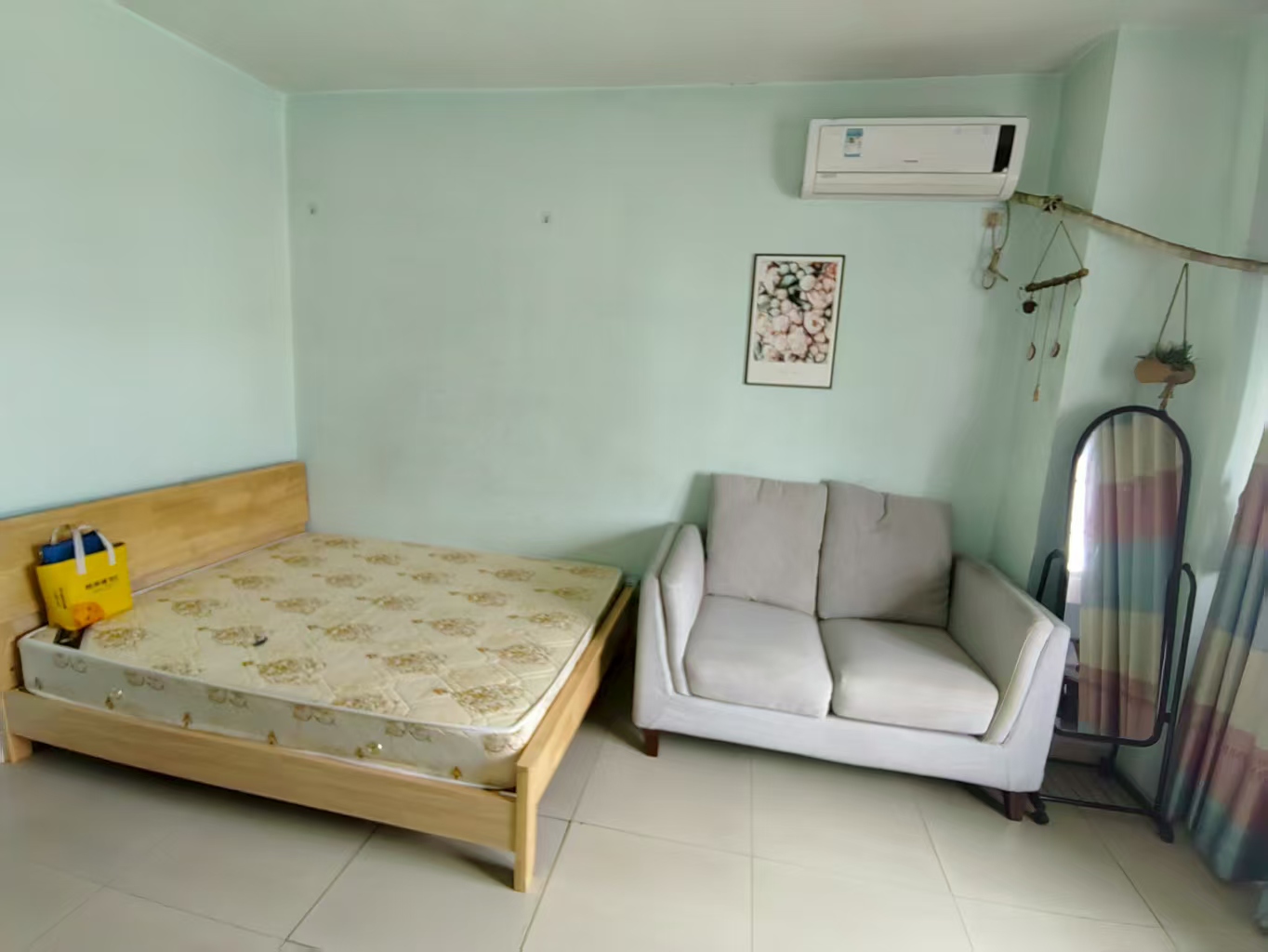 凤凰新村 1室0厅1卫 1100.0元/月 凤凰新村 1室0厅1卫 1100.0元/月室内图