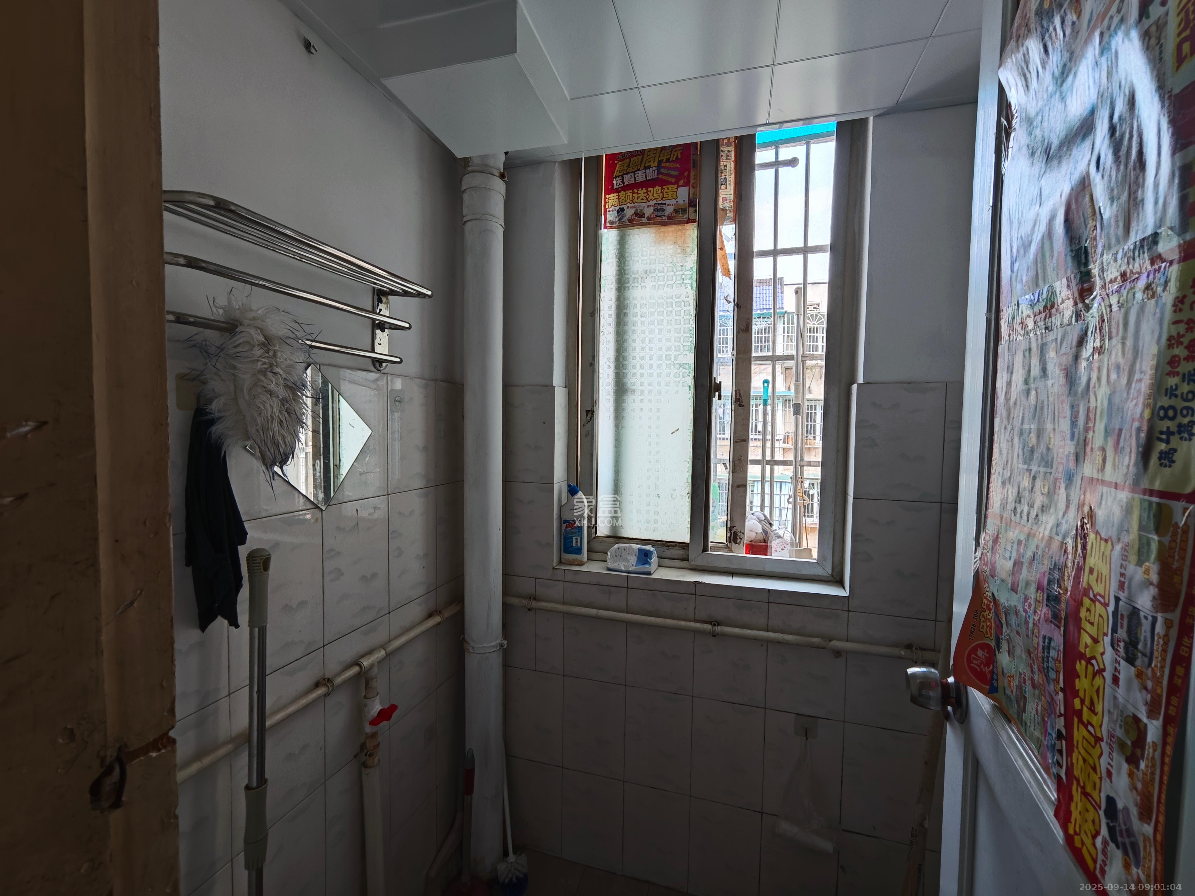 天鸿小区 2室1厅1卫 1600.0元/月 天鸿小区 2室1厅1卫 1600.0元/月室内图