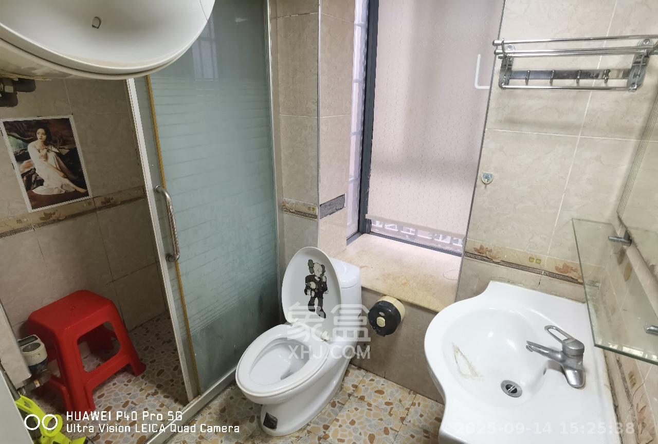 欧园  3室2厅2卫    2800.0元/月室内图