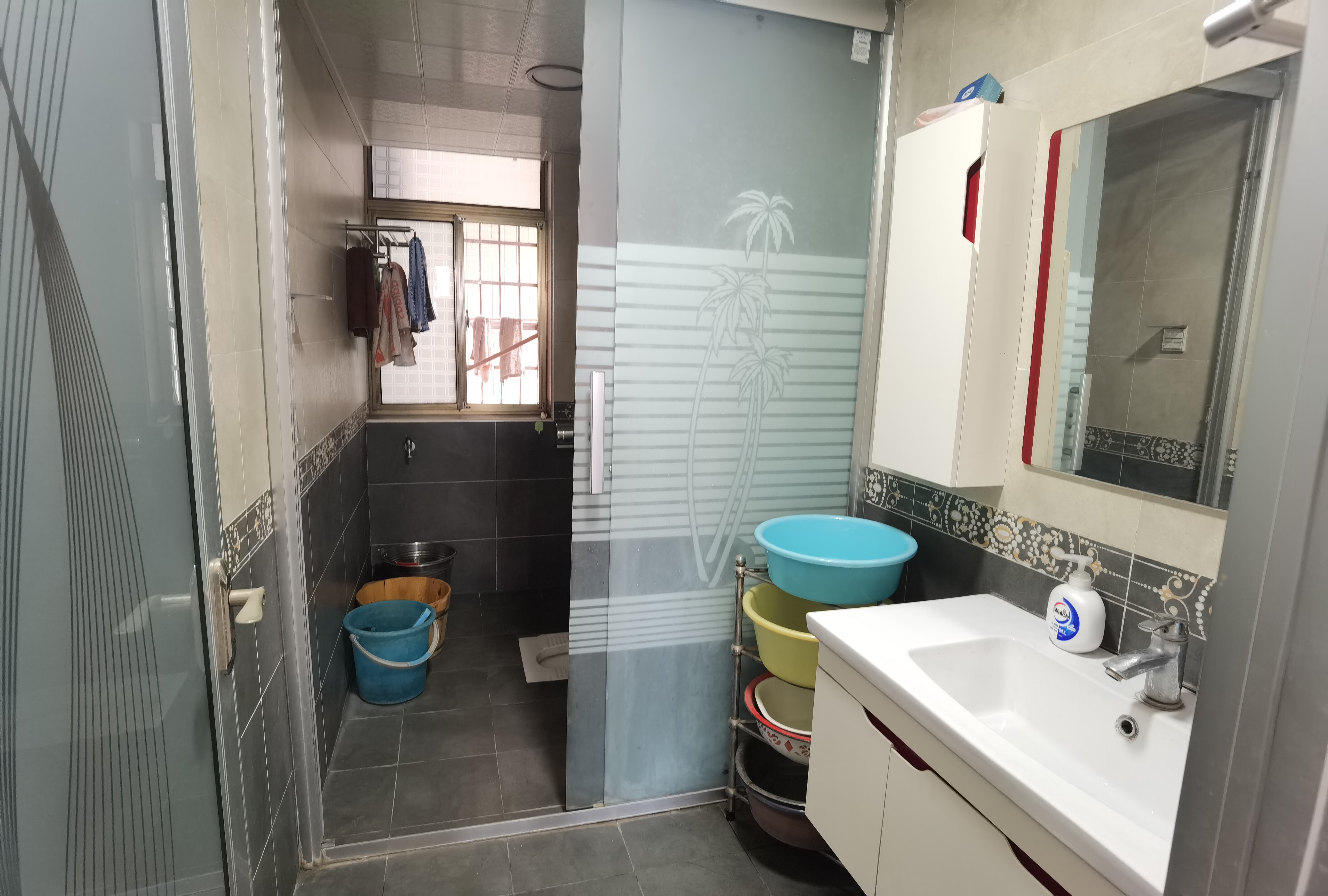 翰林苑 1室0厅0卫 1600.0元/月 翰林苑 1室0厅0卫 1600.0元/月室内图