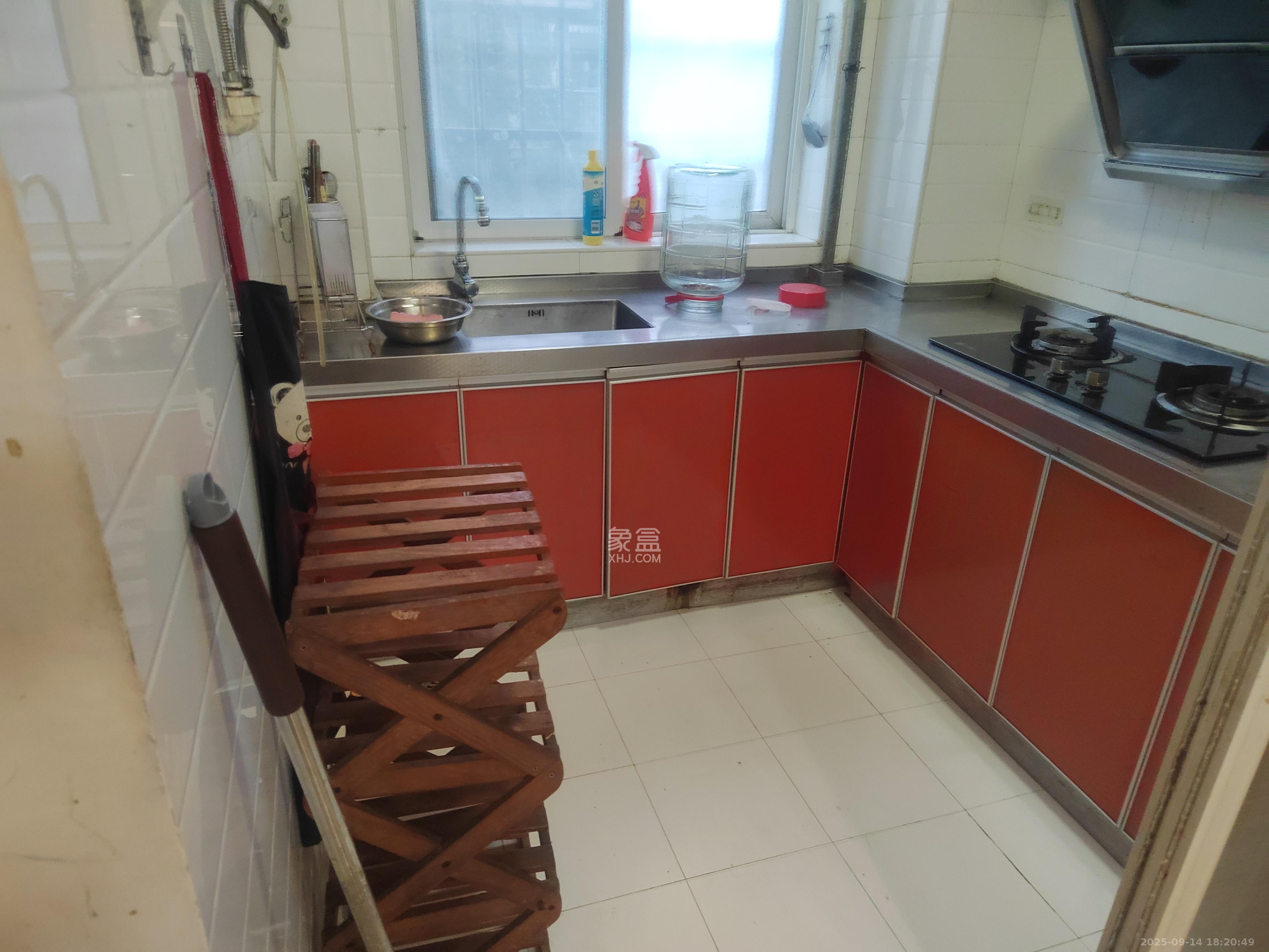 鄱阳小区  3室2厅1卫    1500.0元/月室内图