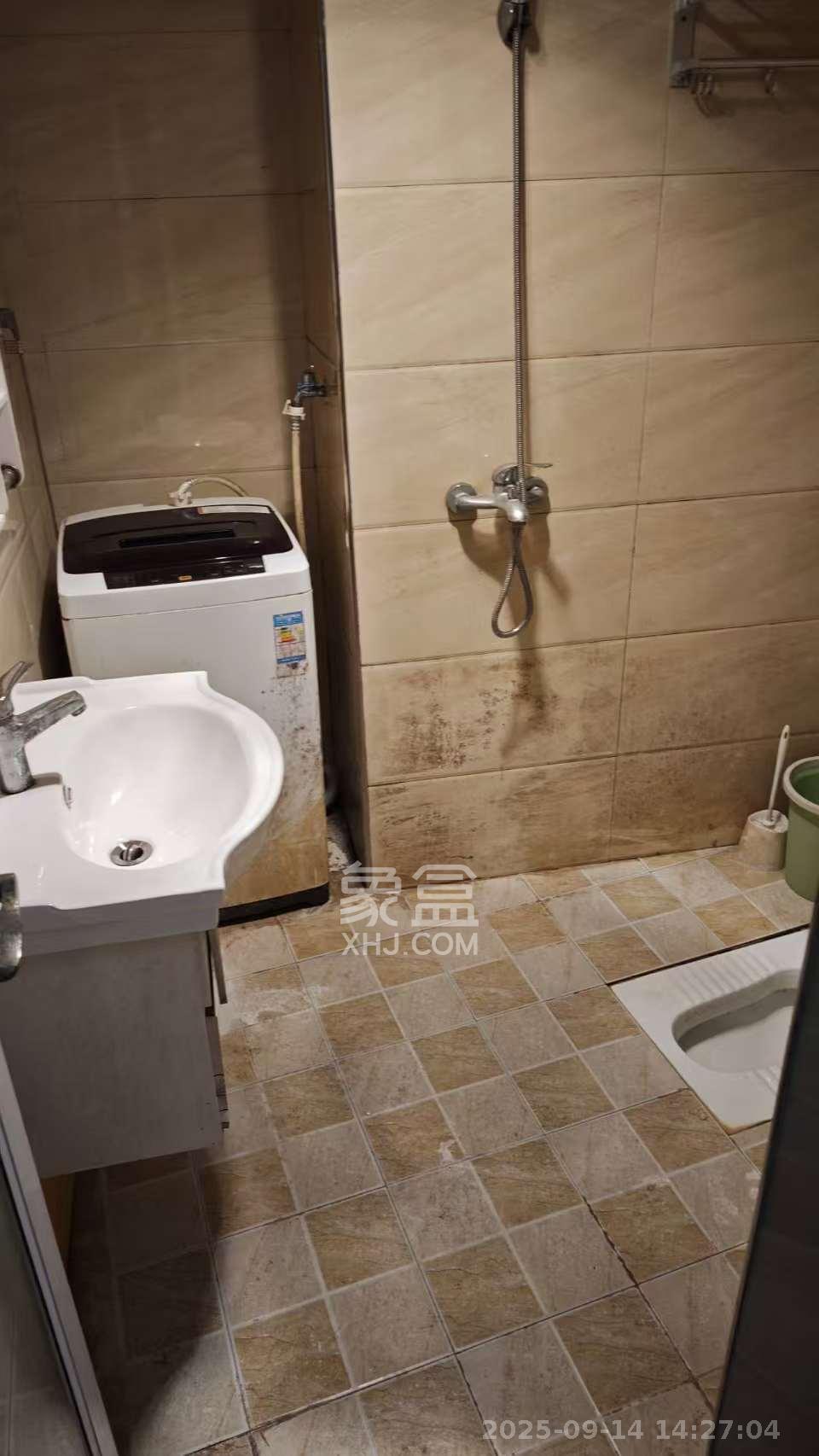 湖韵佳苑 2室1厅1卫 1700.0元/月 湖韵佳苑 2室1厅1卫 1700.0元/月室内图