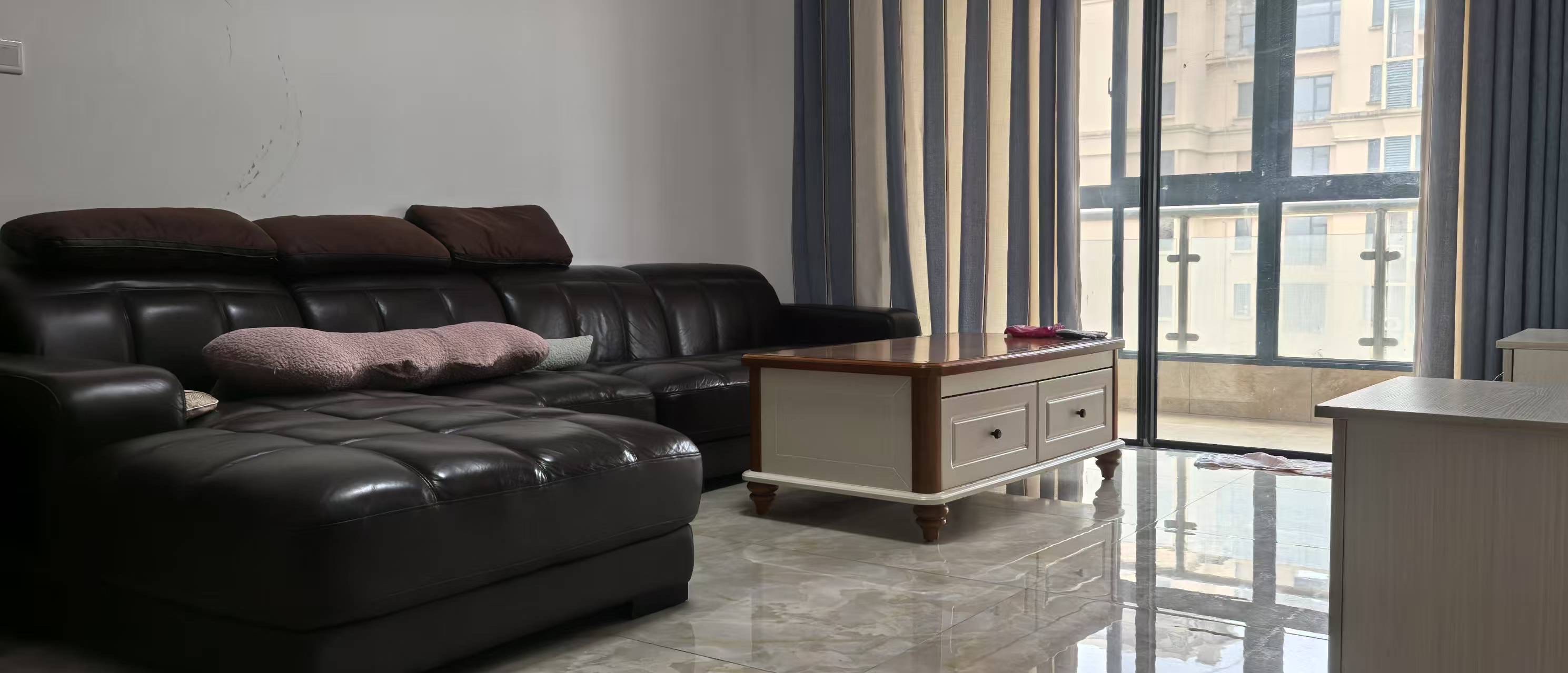 海阔天空-国瑞城二期(雅仕苑) 1室0厅0卫 4200.0元/月 海阔天空-国瑞城二期(雅仕苑) 1室0厅0卫 4200.0元/月室内图