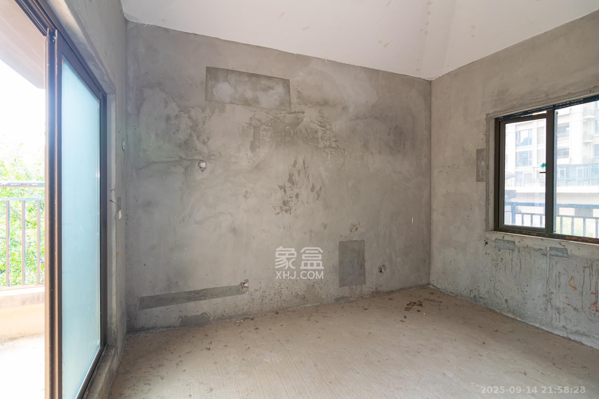 澳海望洲府  1室0厅0卫    268.0万卧室