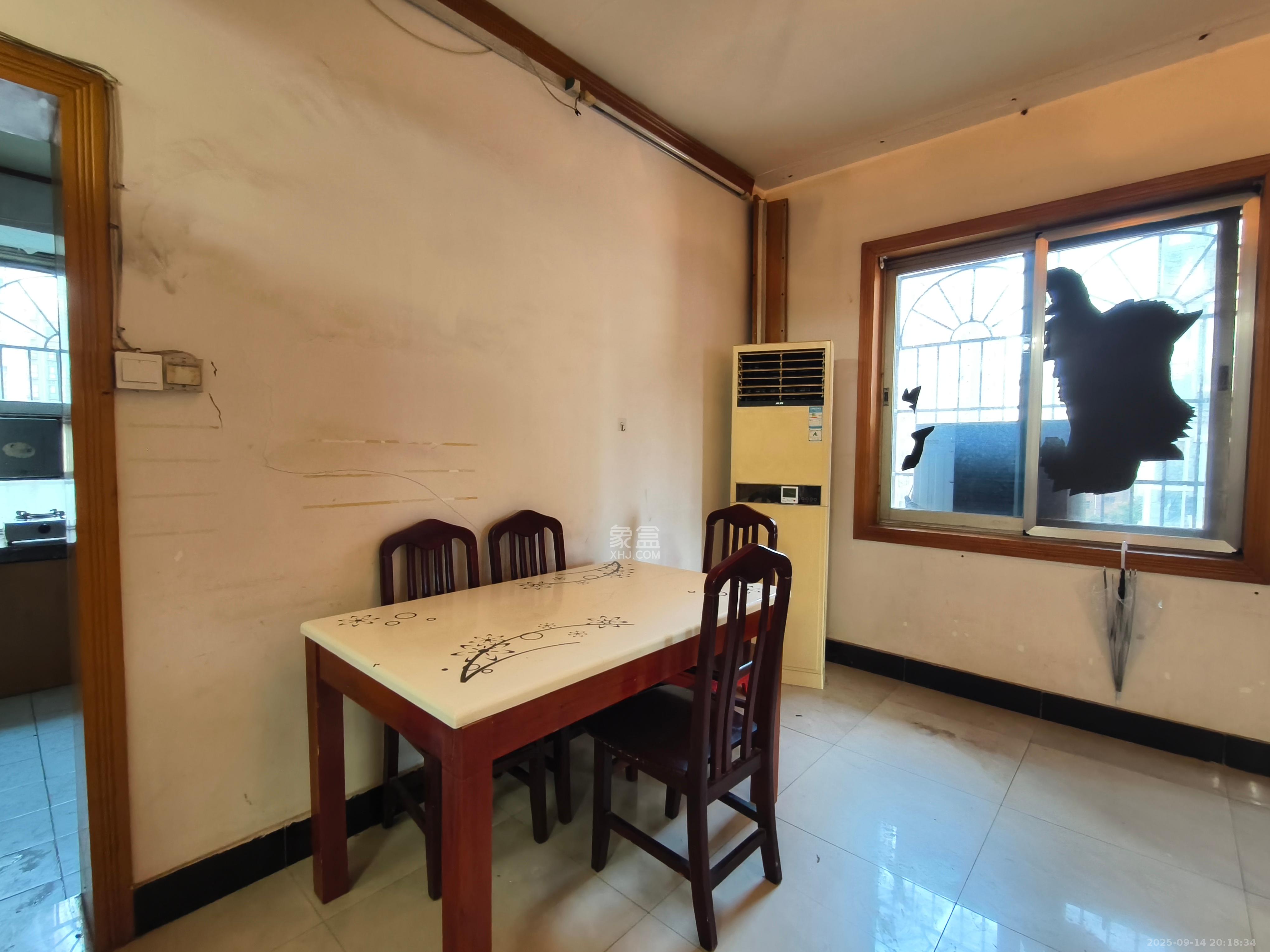 环达路桥  3室2厅1卫    1400.0元/月室内图