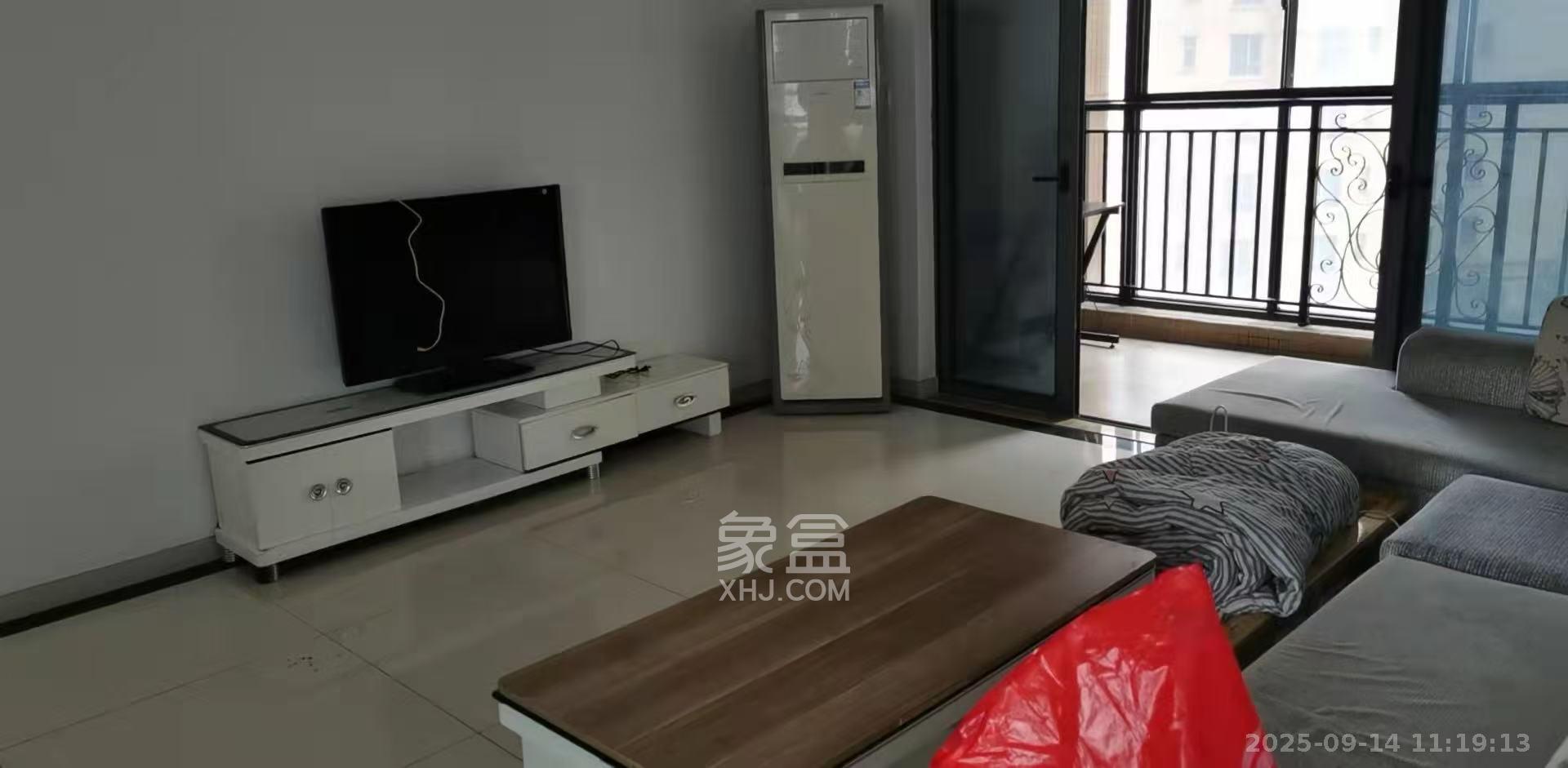 珠江郦城薰衣道 3室2厅2卫 3000.0元/月 珠江郦城薰衣道 3室2厅2卫 3000.0元/月室内图