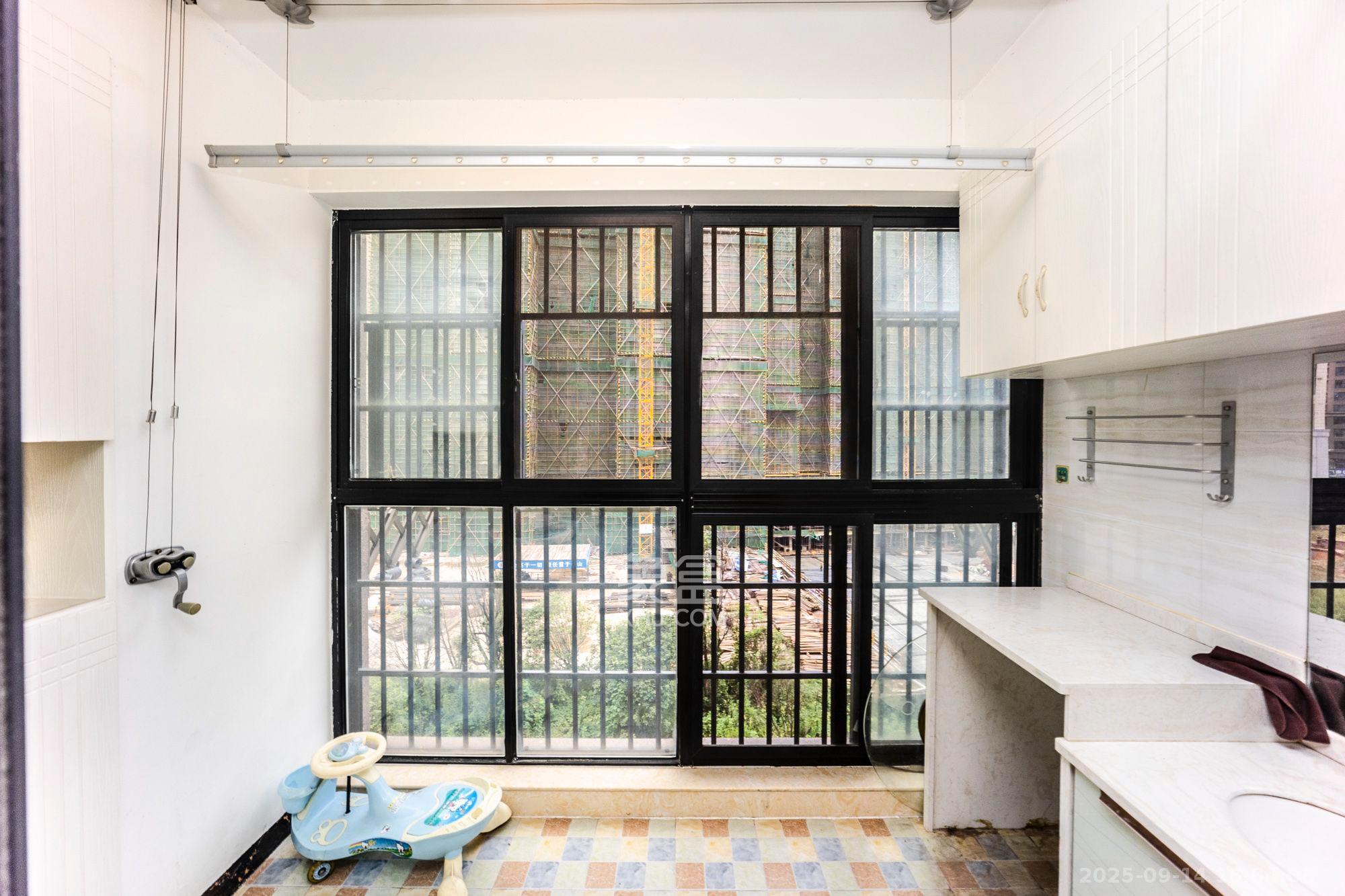 乾城(兴旺乾城) 1室0厅0卫 2400.0元/月 乾城(兴旺乾城) 1室0厅0卫 2400.0元/月室内图